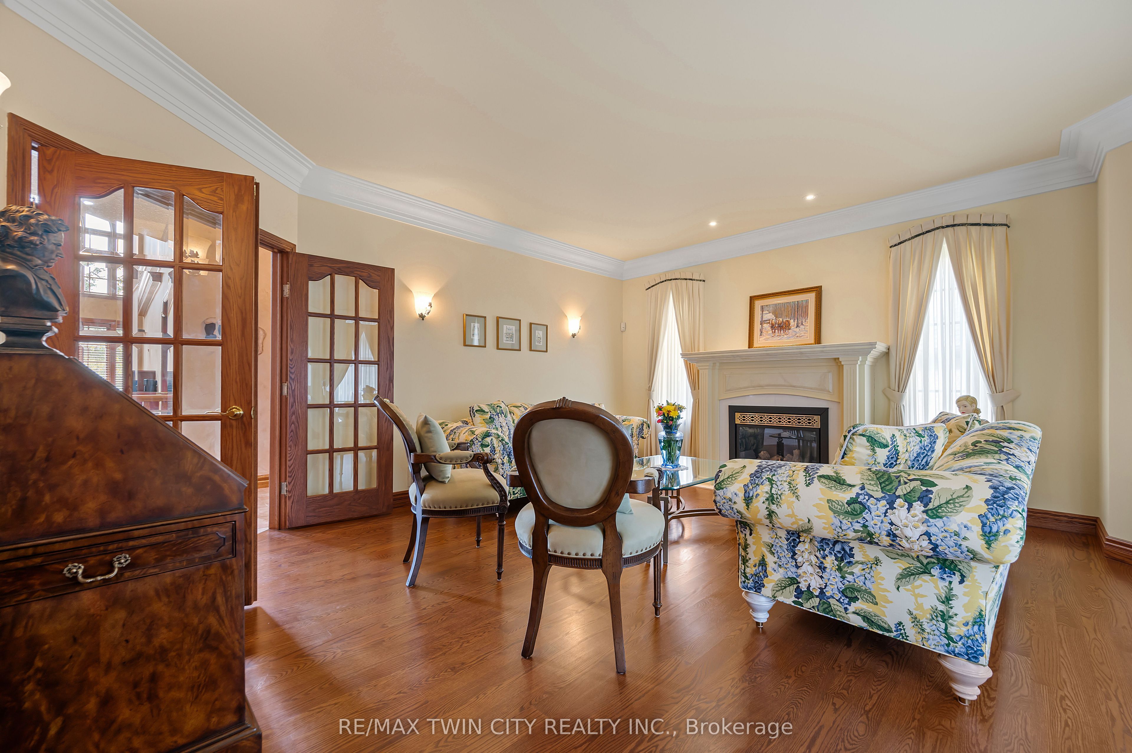 375 River Oak Place Property Photo 18