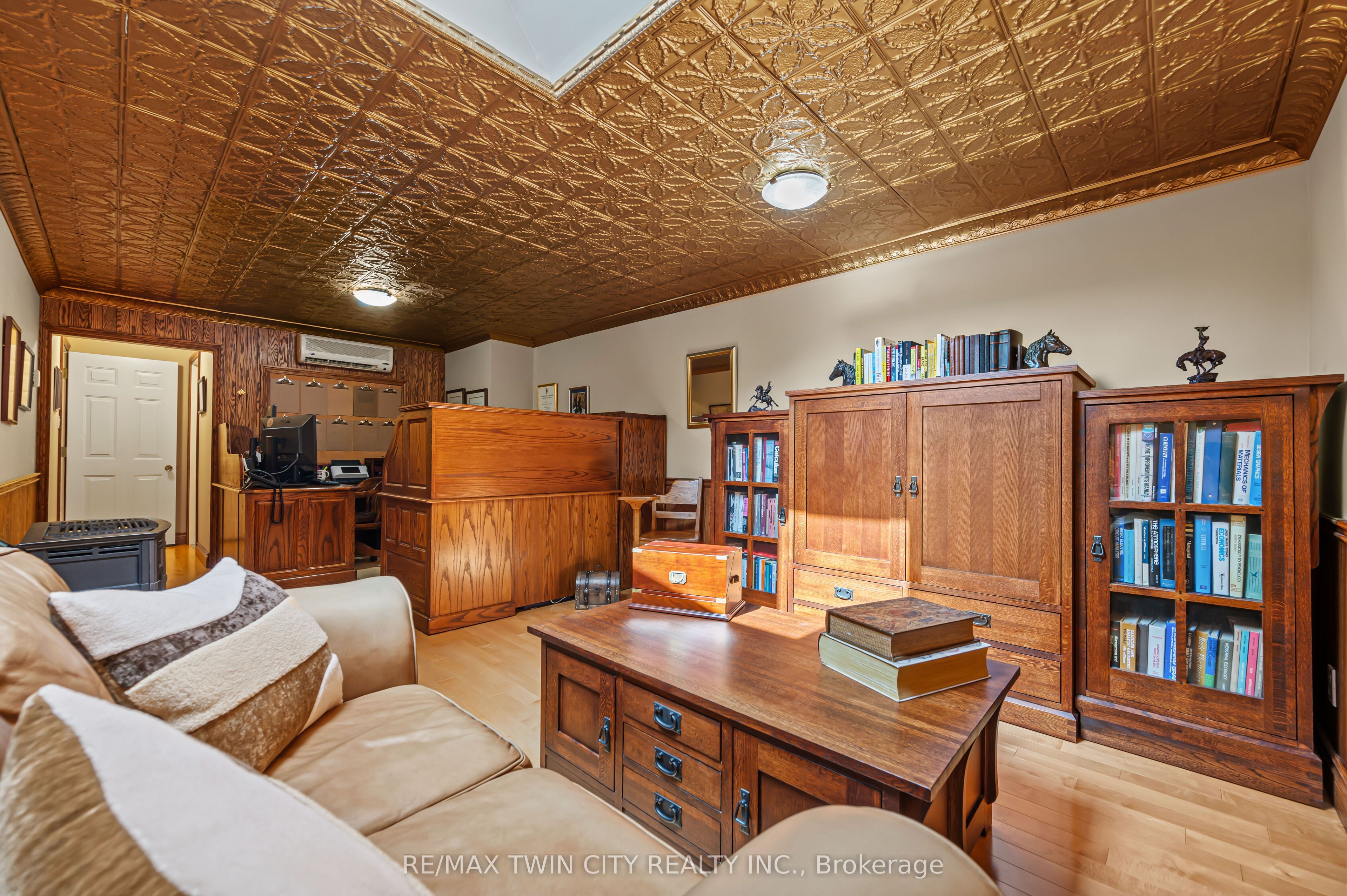375 River Oak Place Property Photo 32