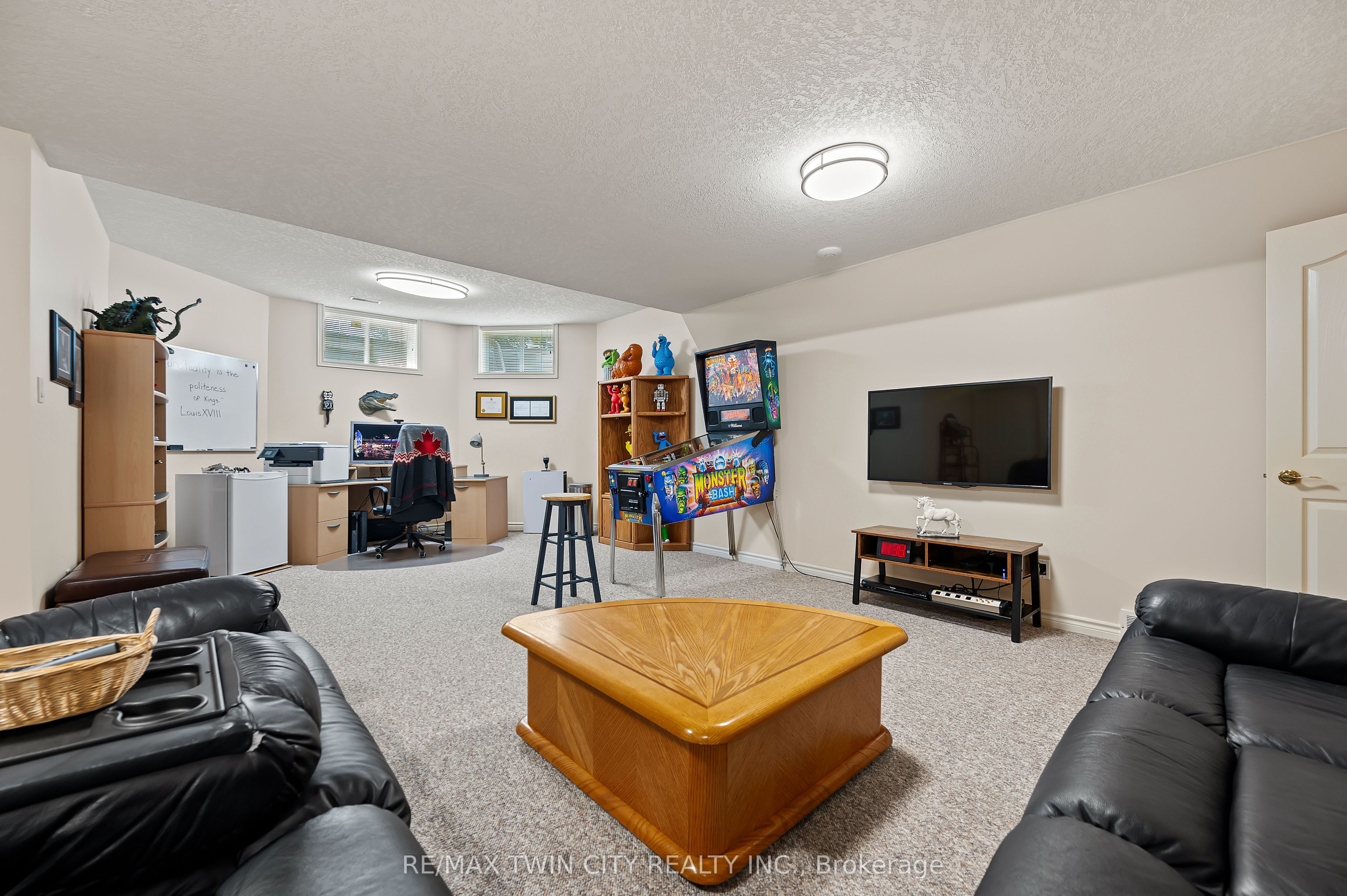 375 River Oak Place Property Photo 40
