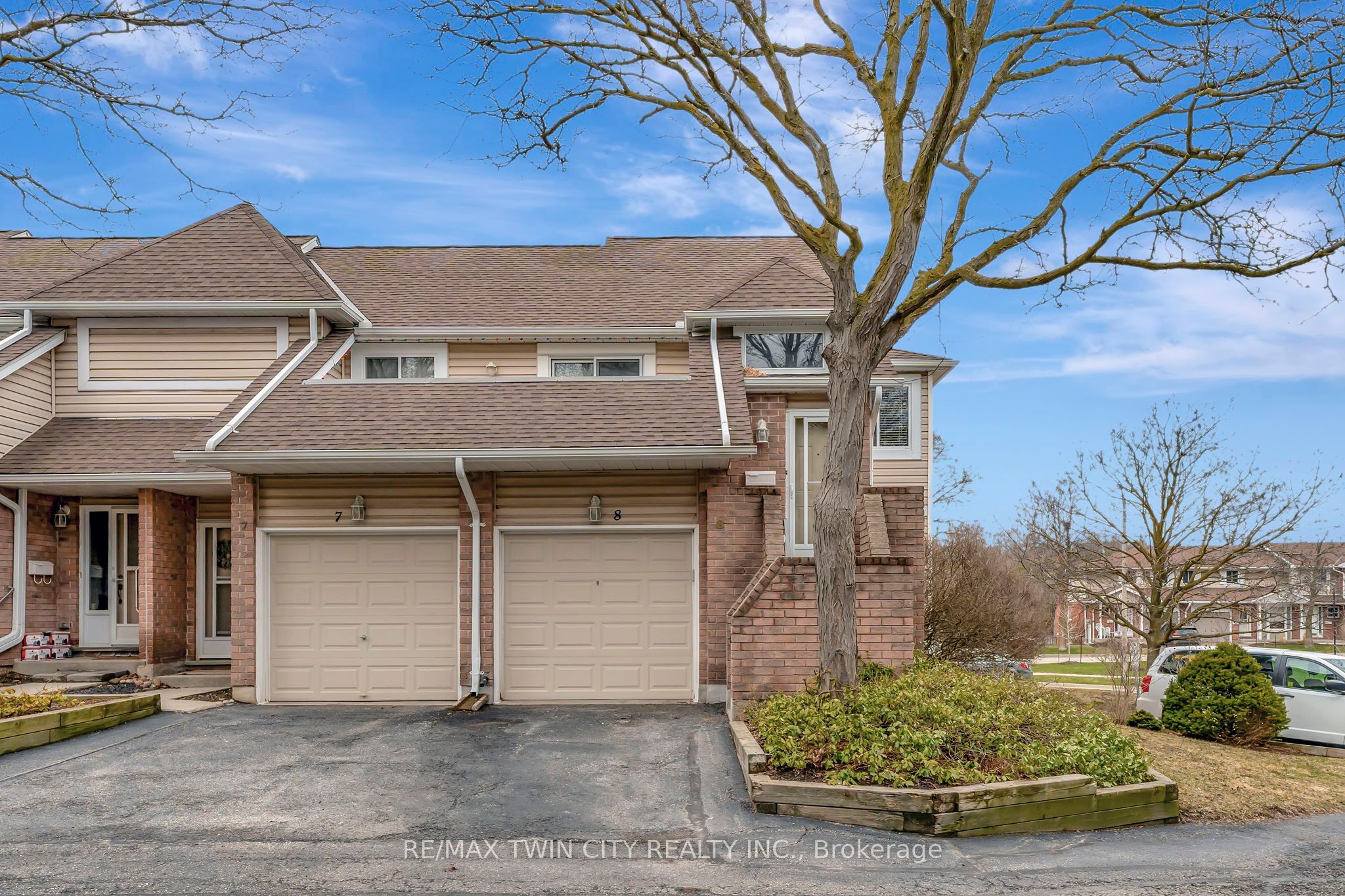 #8 - 205 Highland Crescent Property Photo 1