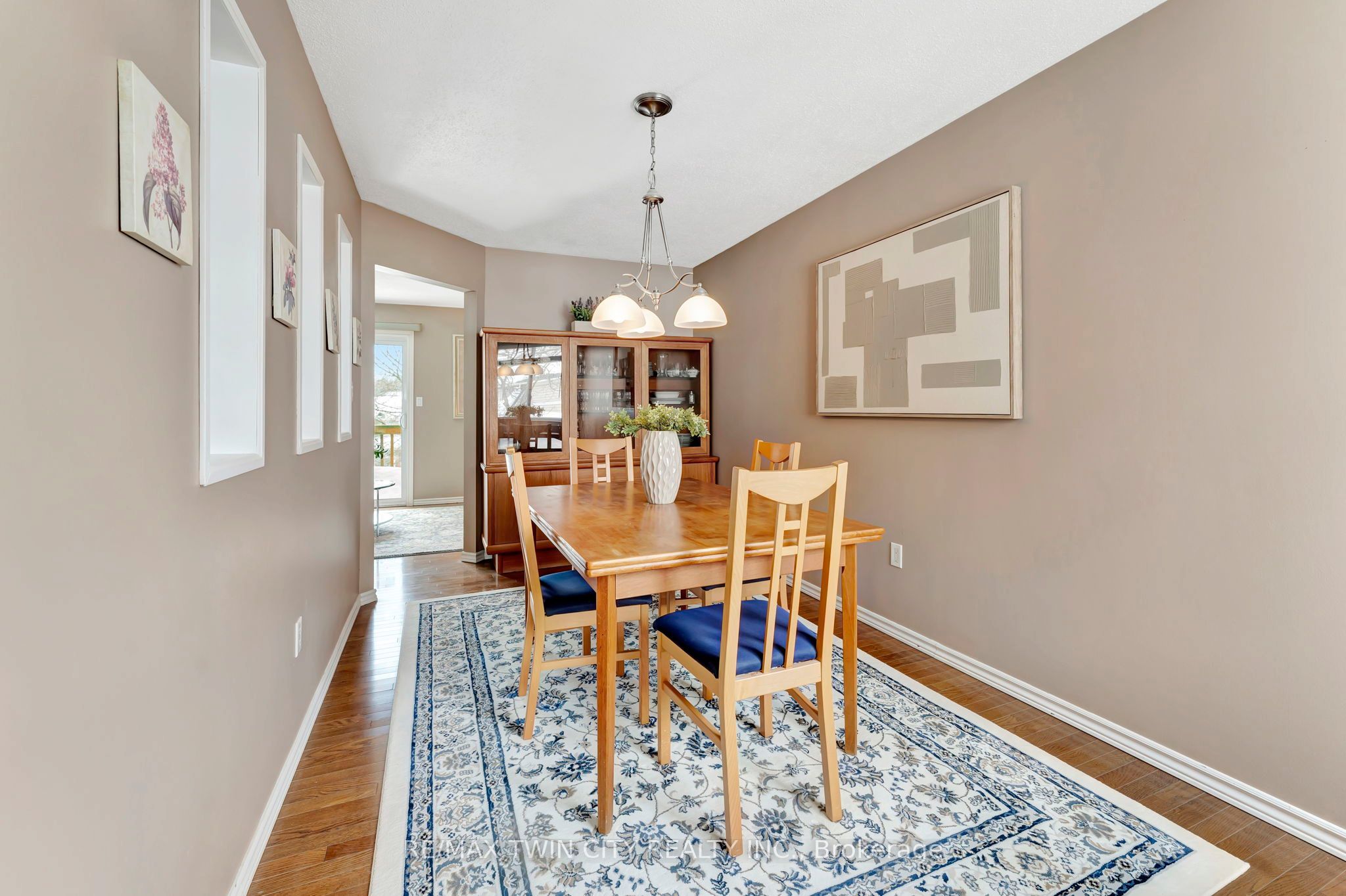 #8 - 205 Highland Crescent Property Photo 8