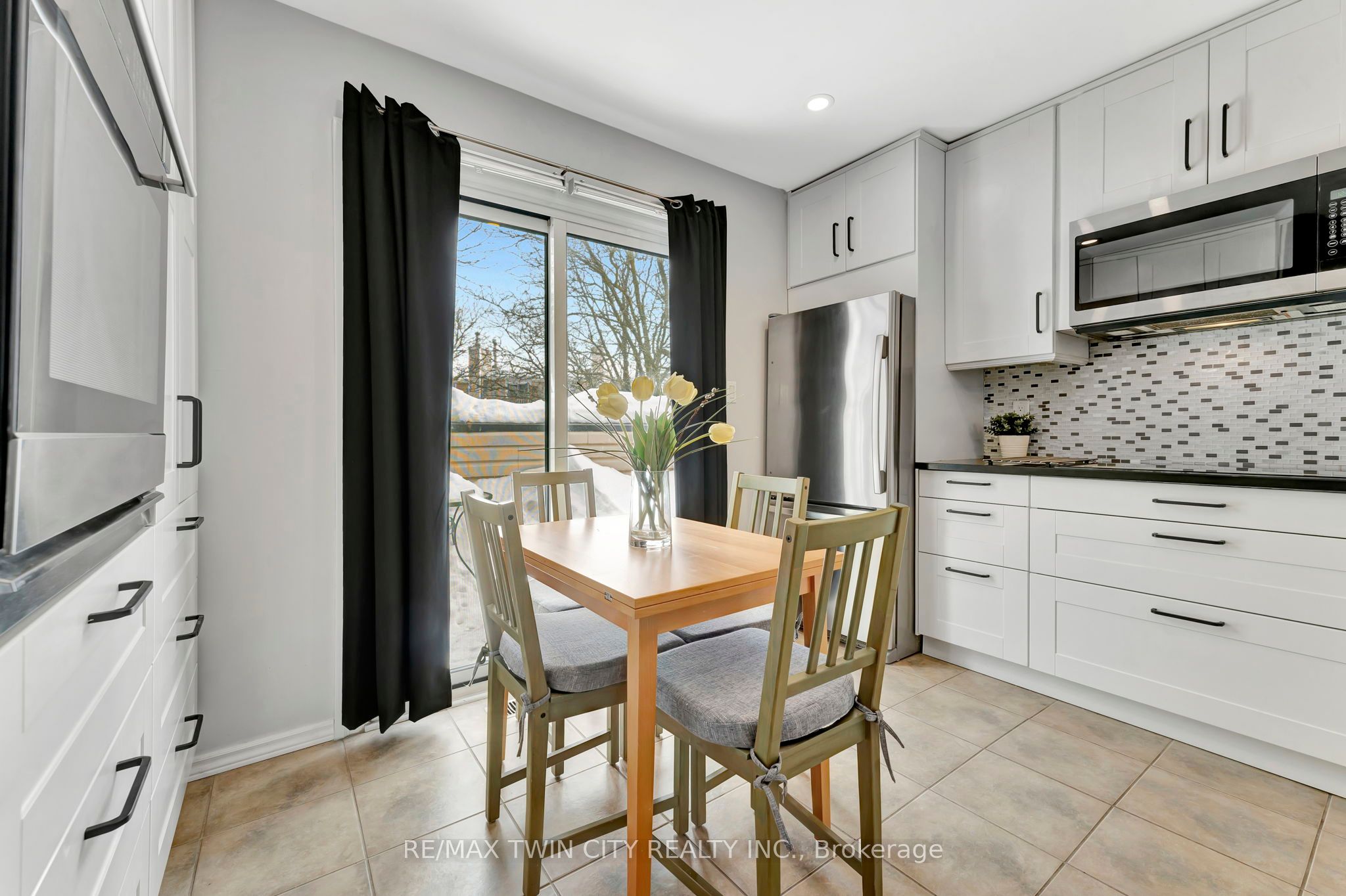 #8 - 205 Highland Crescent Property Photo 10