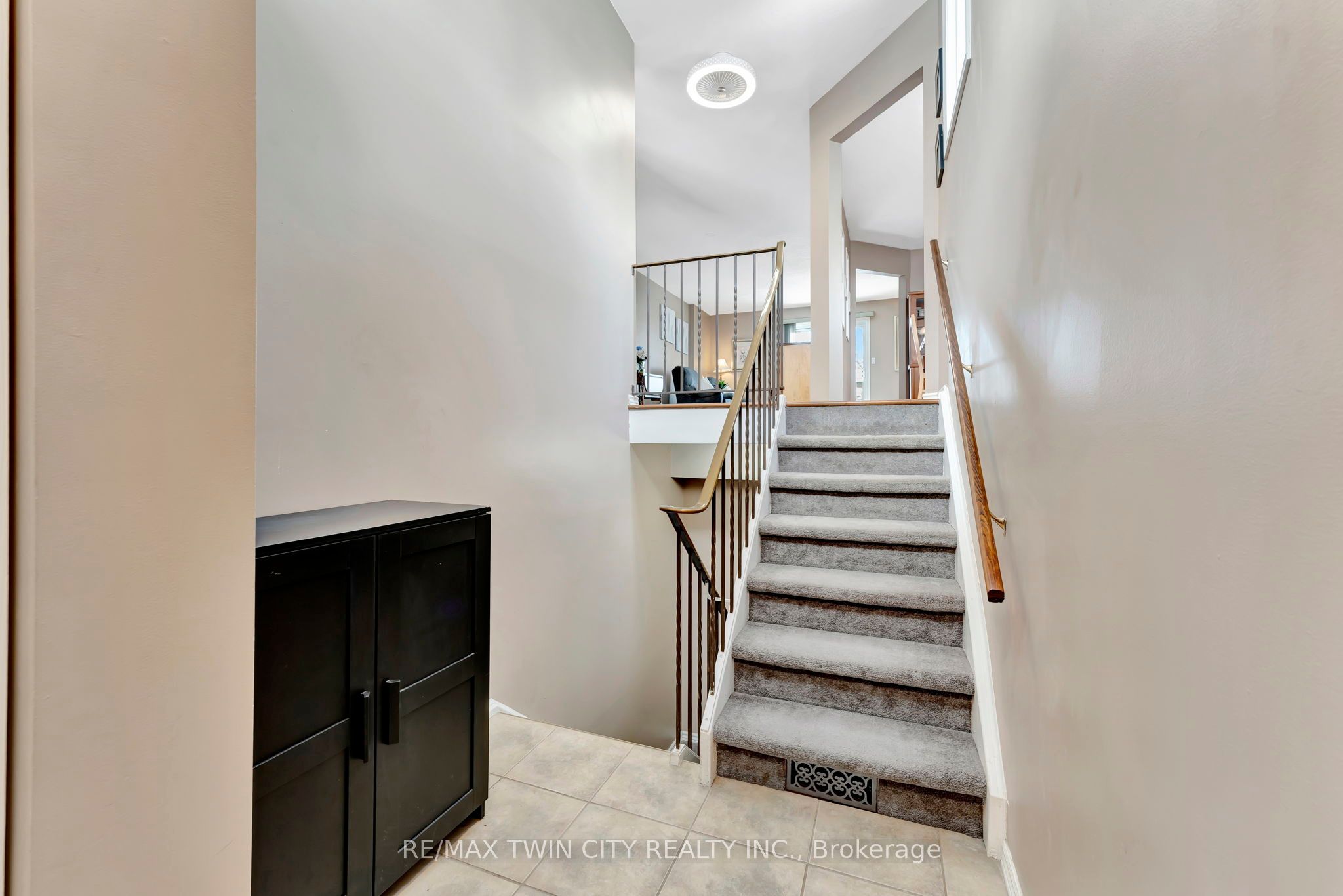 #8 - 205 Highland Crescent Property Photo 16