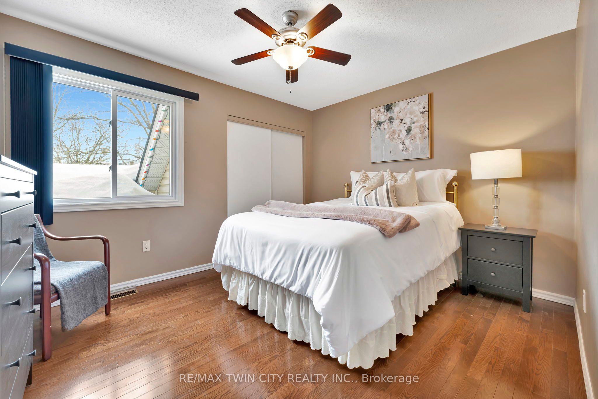 #8 - 205 Highland Crescent Property Photo 22