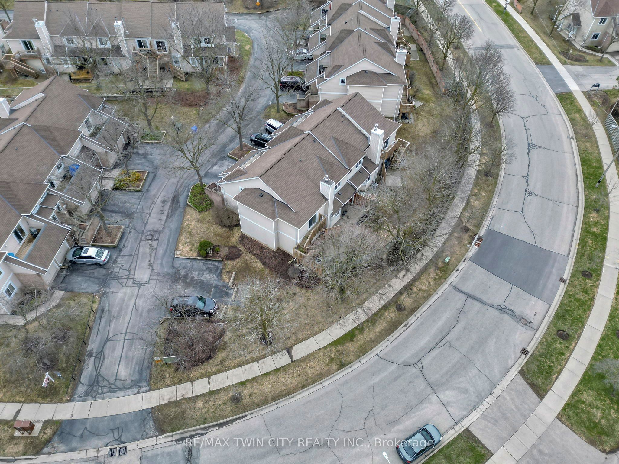 #8 - 205 Highland Crescent Property Photo 30