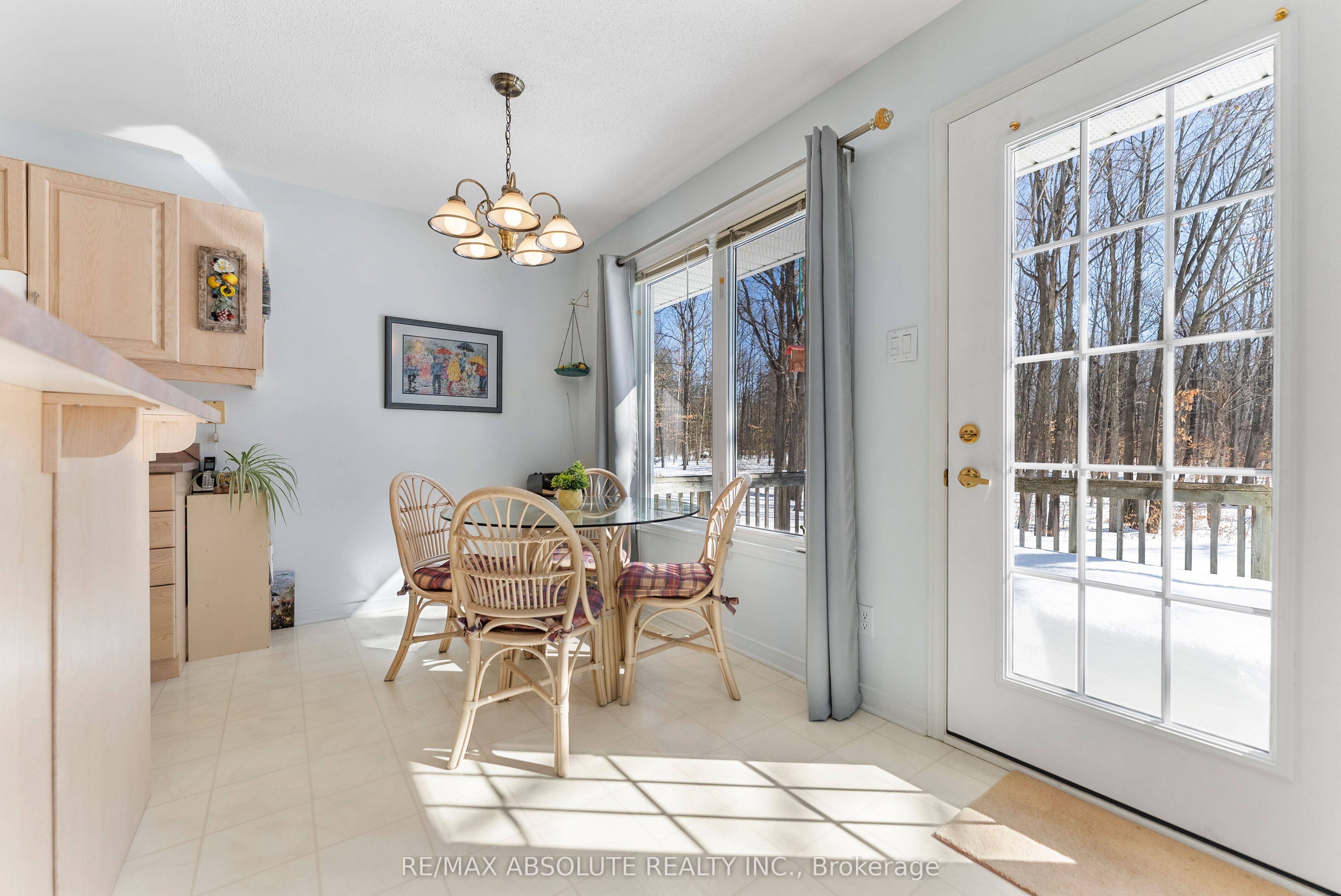123 Woodridge Crescent Property Photo 13