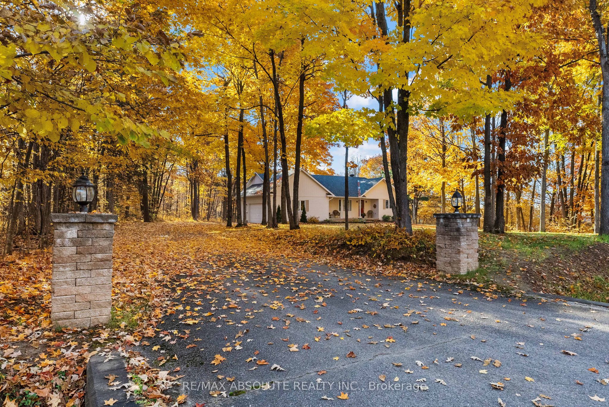 123 Woodridge Crescent Property Photo 27