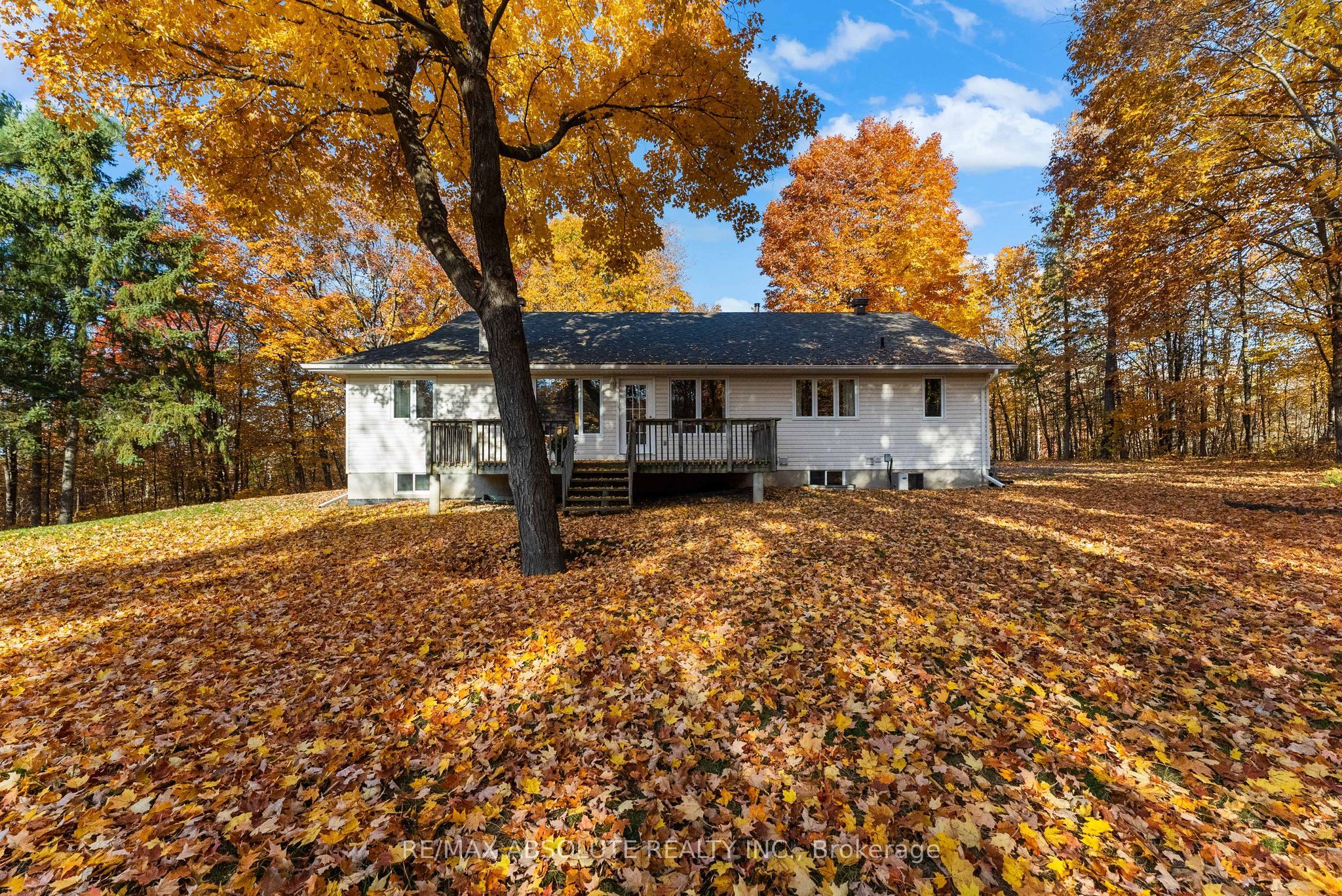 123 Woodridge Crescent Property Photo 28