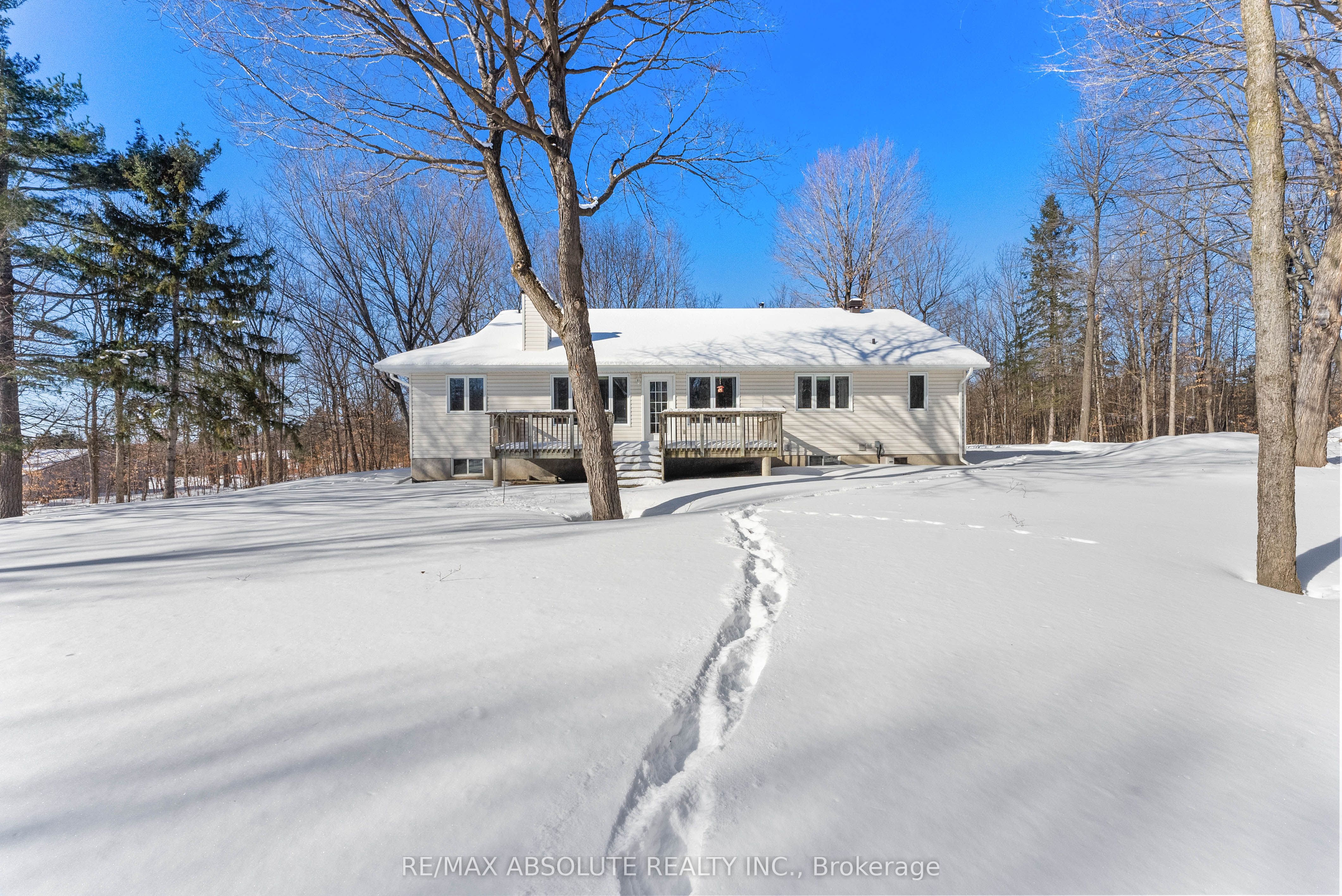 123 Woodridge Crescent Property Photo 33