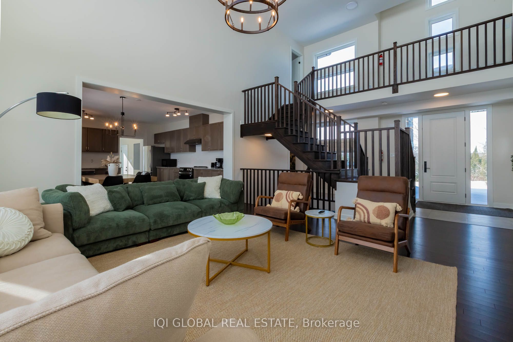 #48 - 1055 Greensview Drive Property Photo 23
