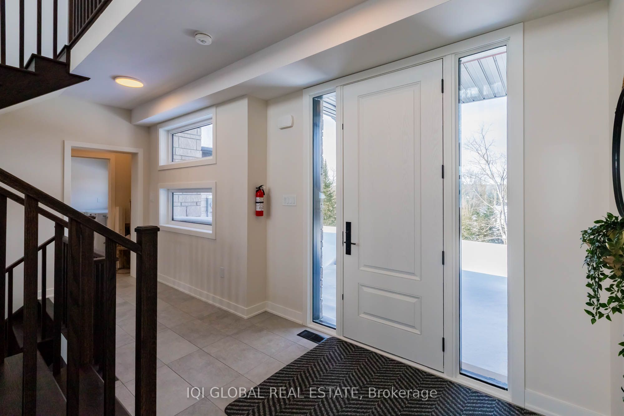 #48 - 1055 Greensview Drive Property Photo 24