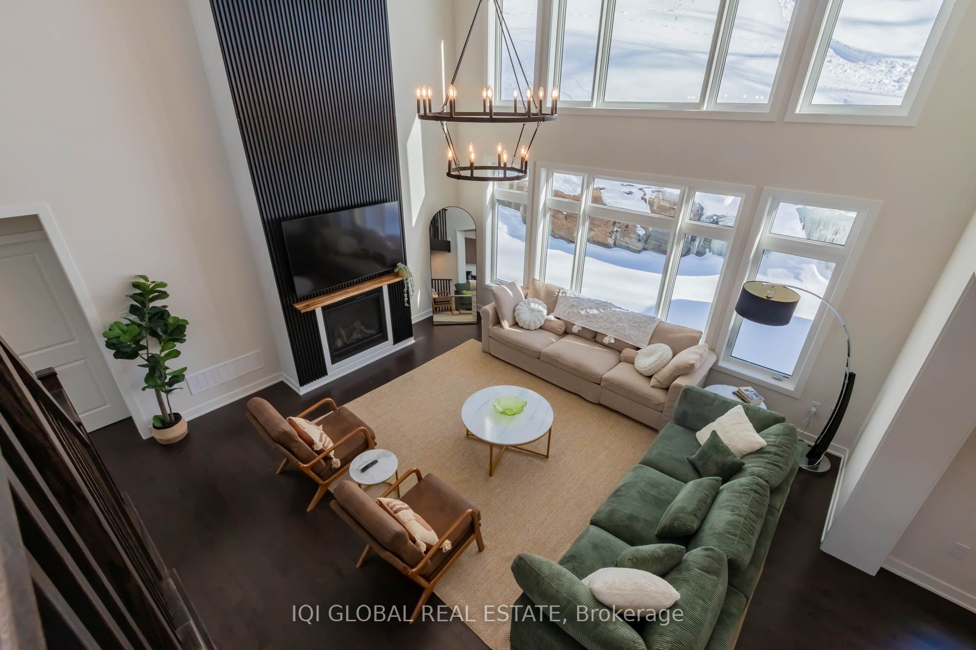 #48 - 1055 Greensview Drive Property Photo 36