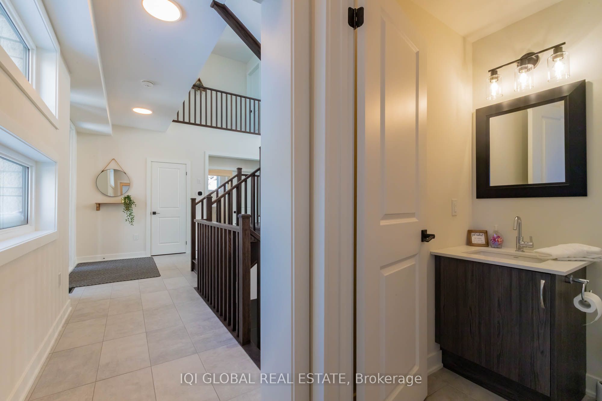 #48 - 1055 Greensview Drive Property Photo 50