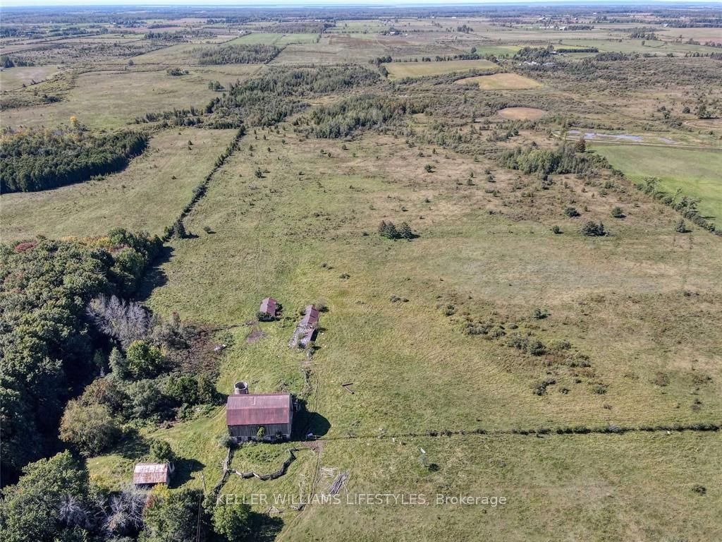 1049 Sandringham Road Property Photo 7