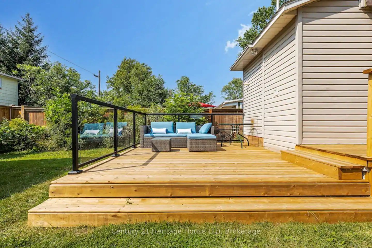309 Dovercourt Road Property Photo 4