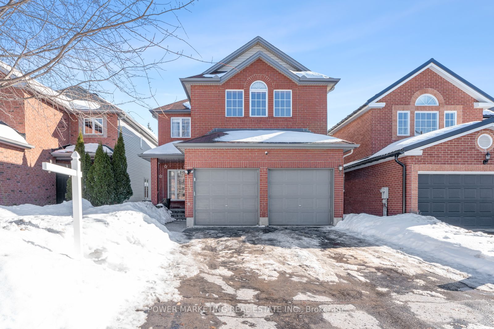 143 Borealis Cres Property Photo