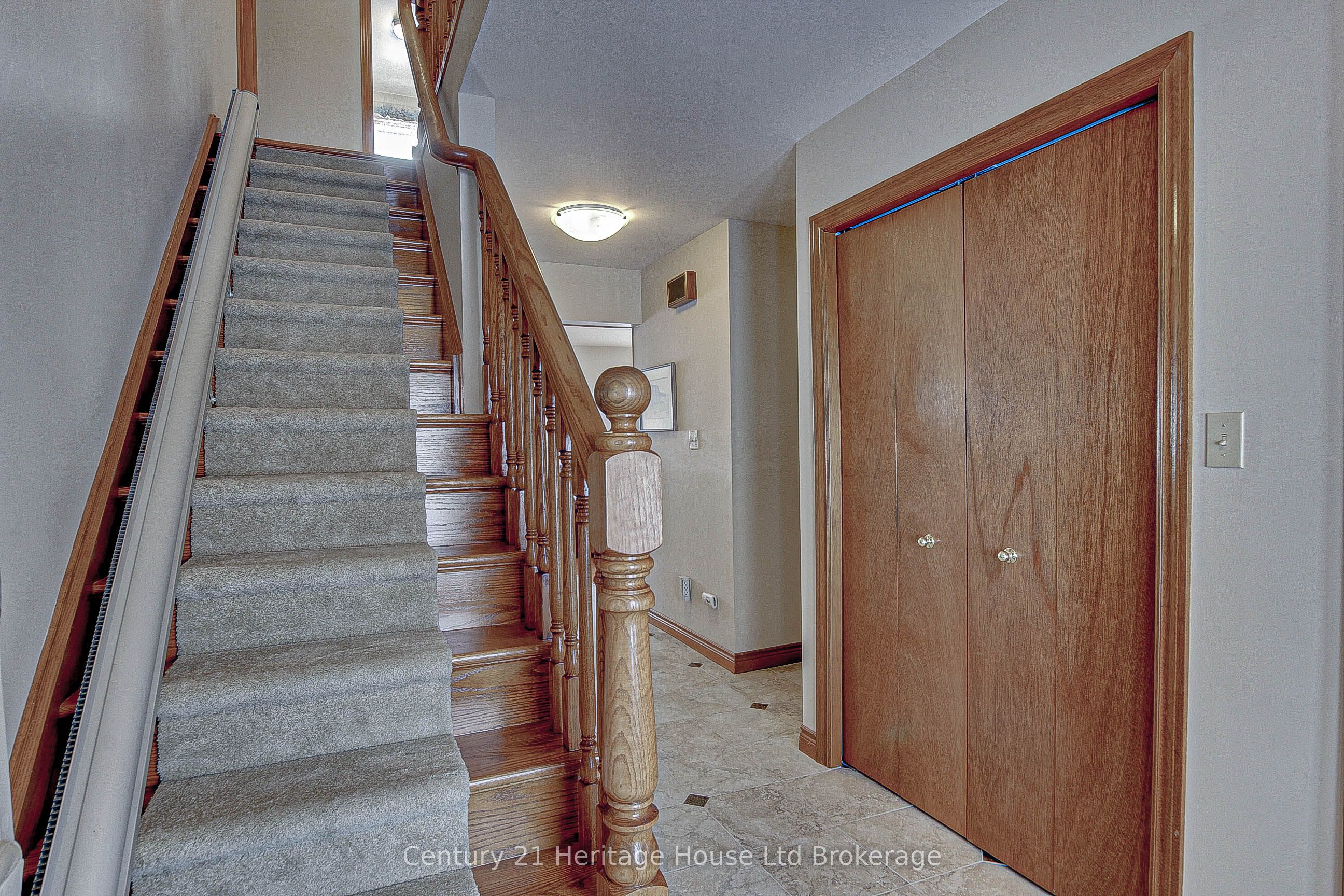 55 Mark Crescent Property Photo 3