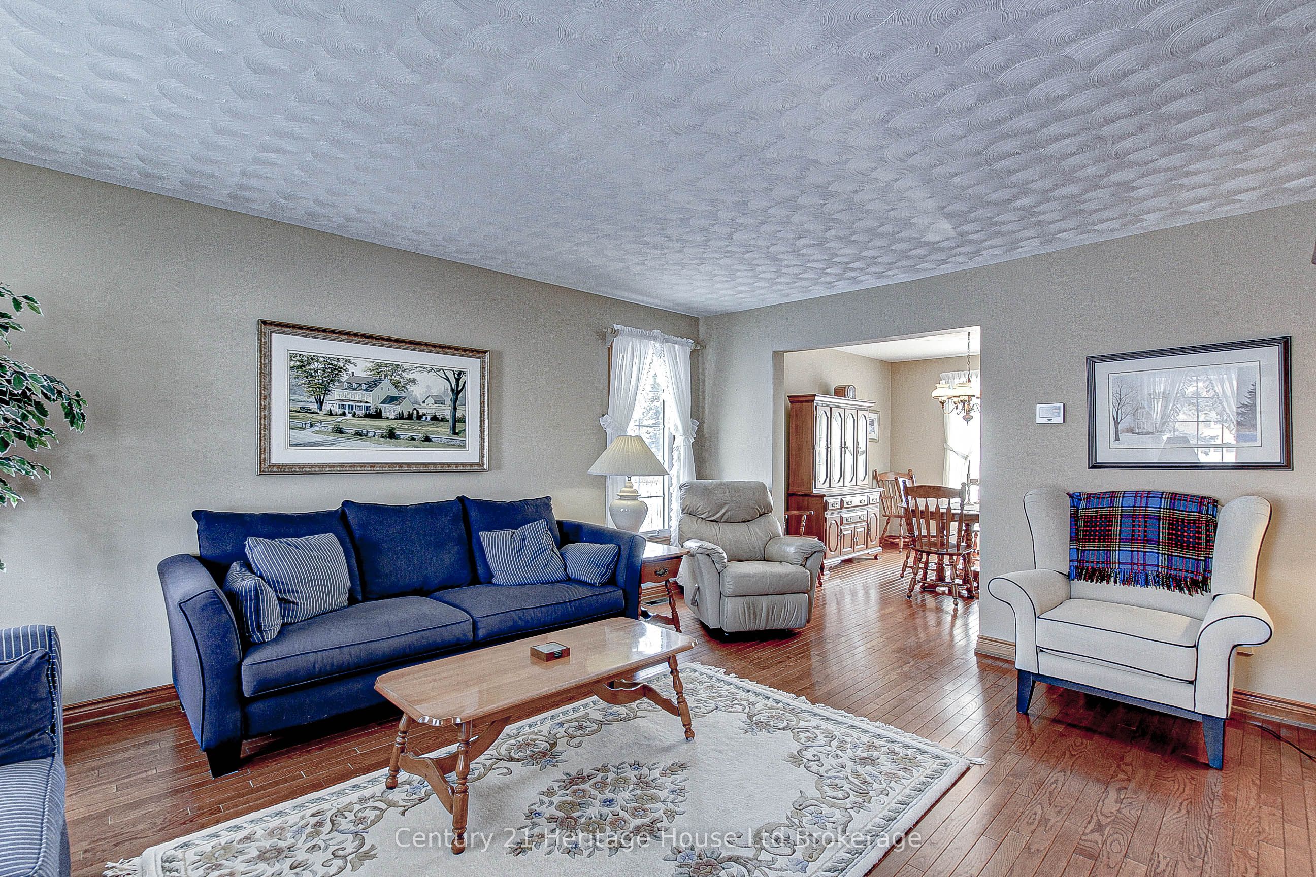 55 Mark Crescent Property Photo 6