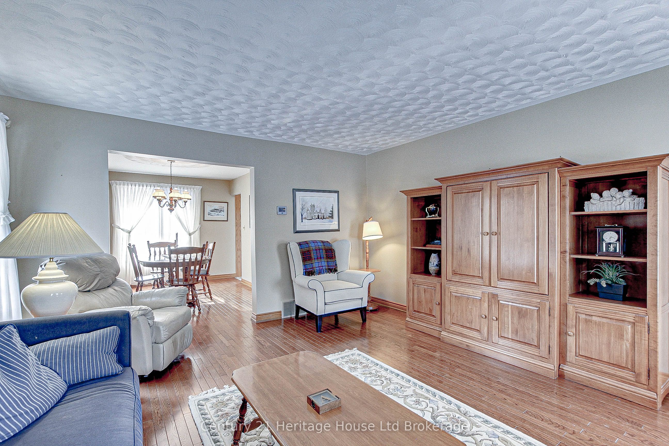 55 Mark Crescent Property Photo 7