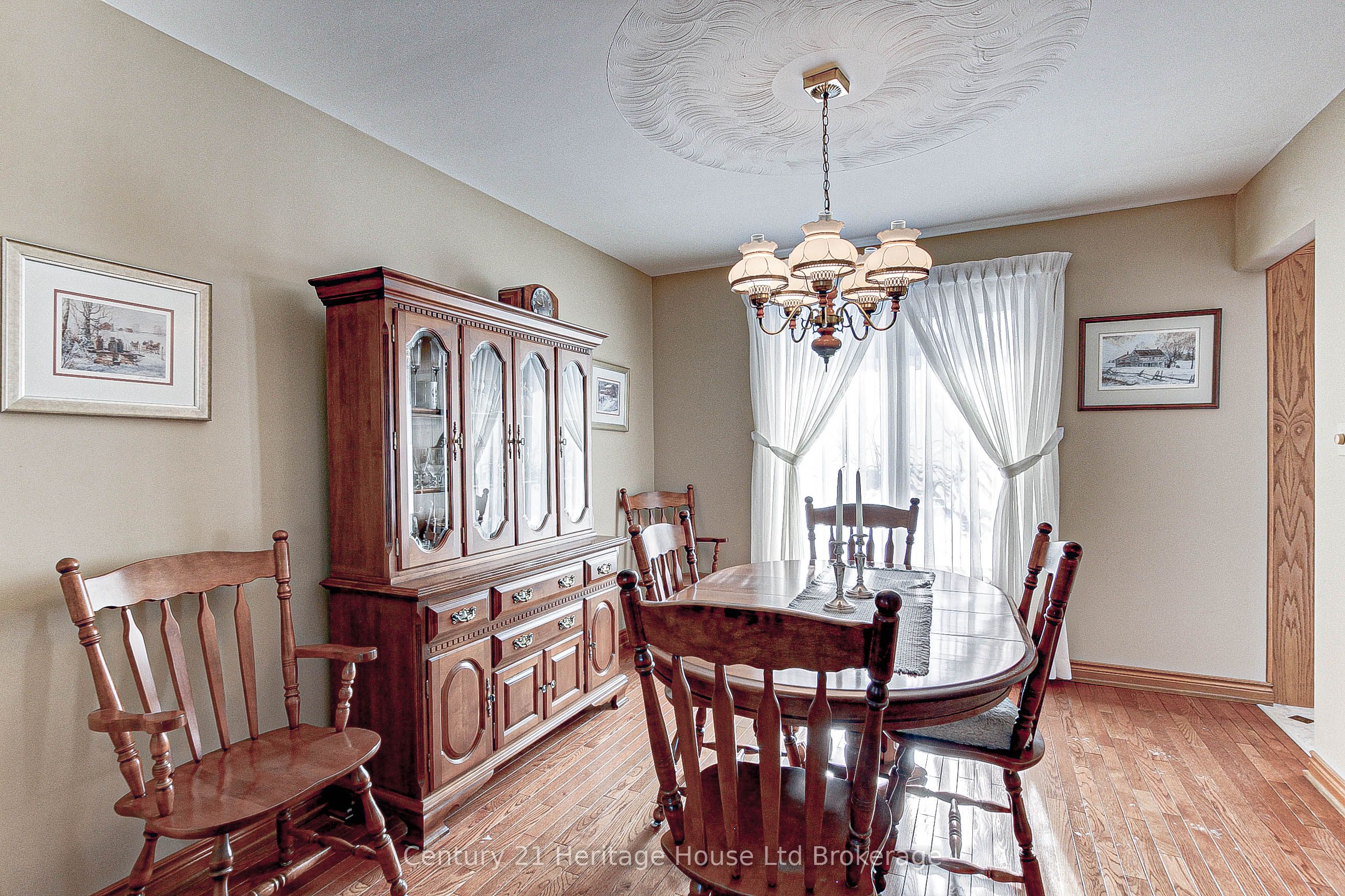 55 Mark Crescent Property Photo 8