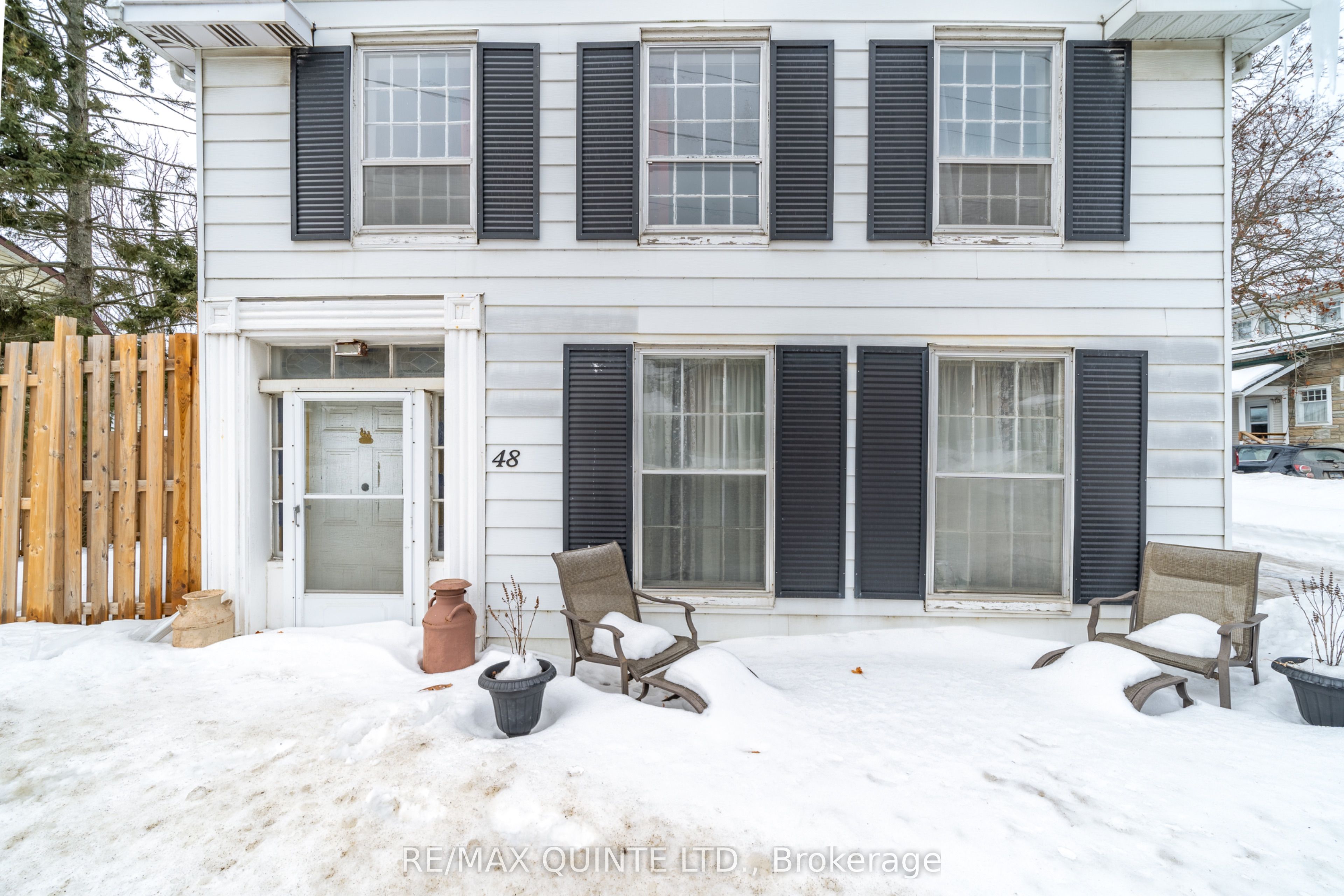 48 Young Street Property Photo 45