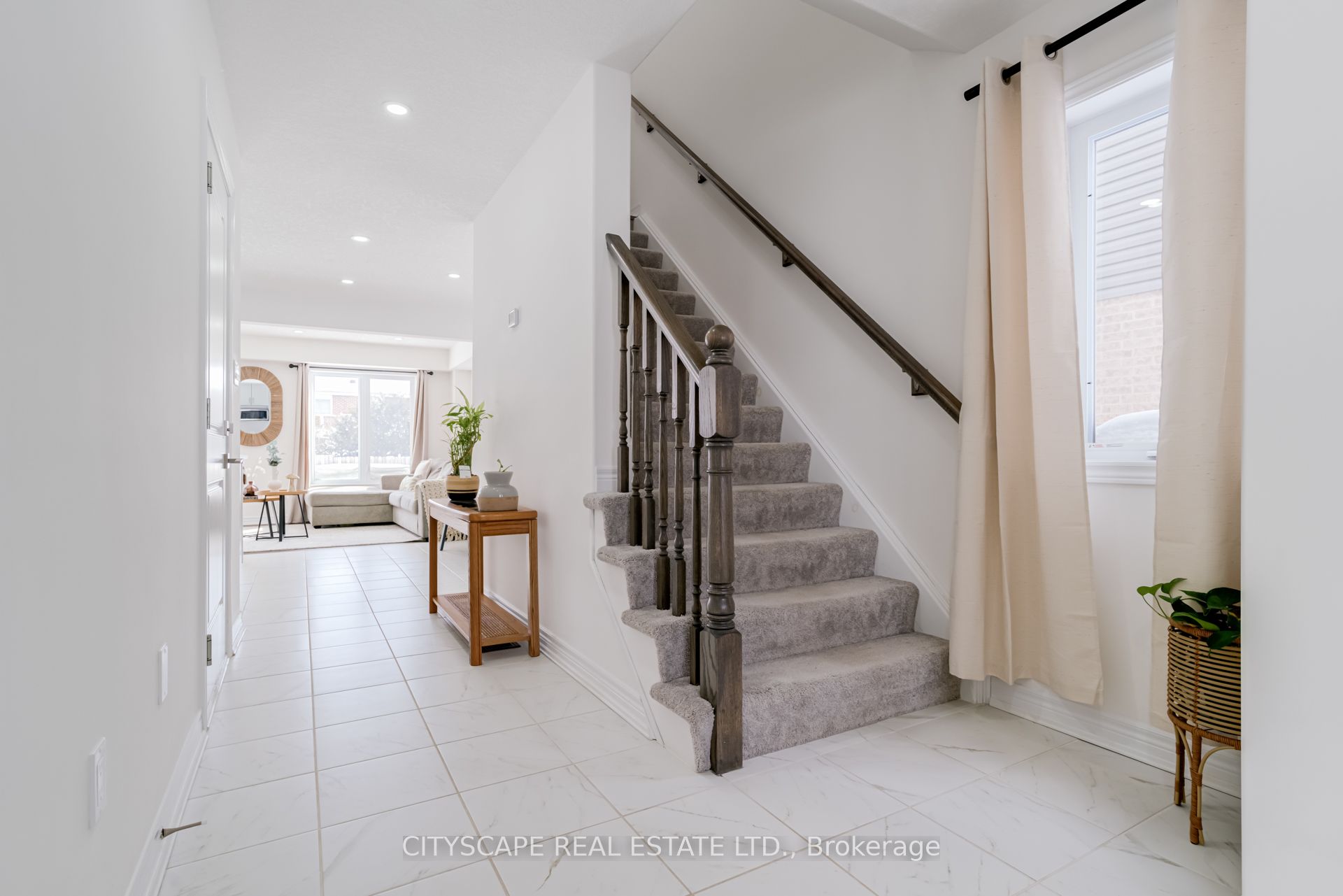 145 Stonebrook Way Property Photo 6