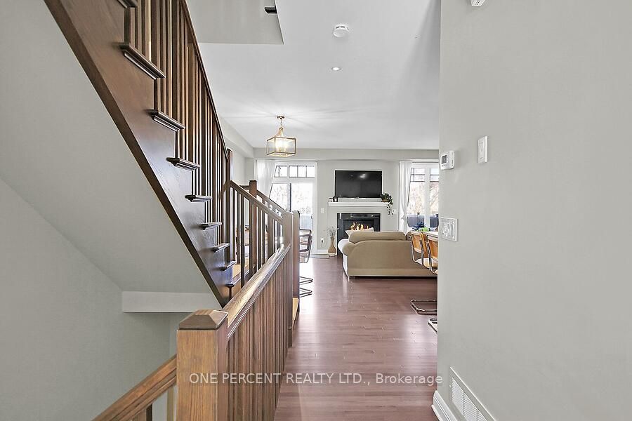454 Kilspindie Ridge Property Photo 4