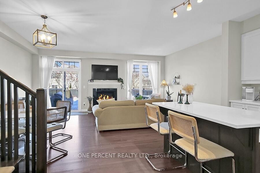 454 Kilspindie Ridge Property Photo 11