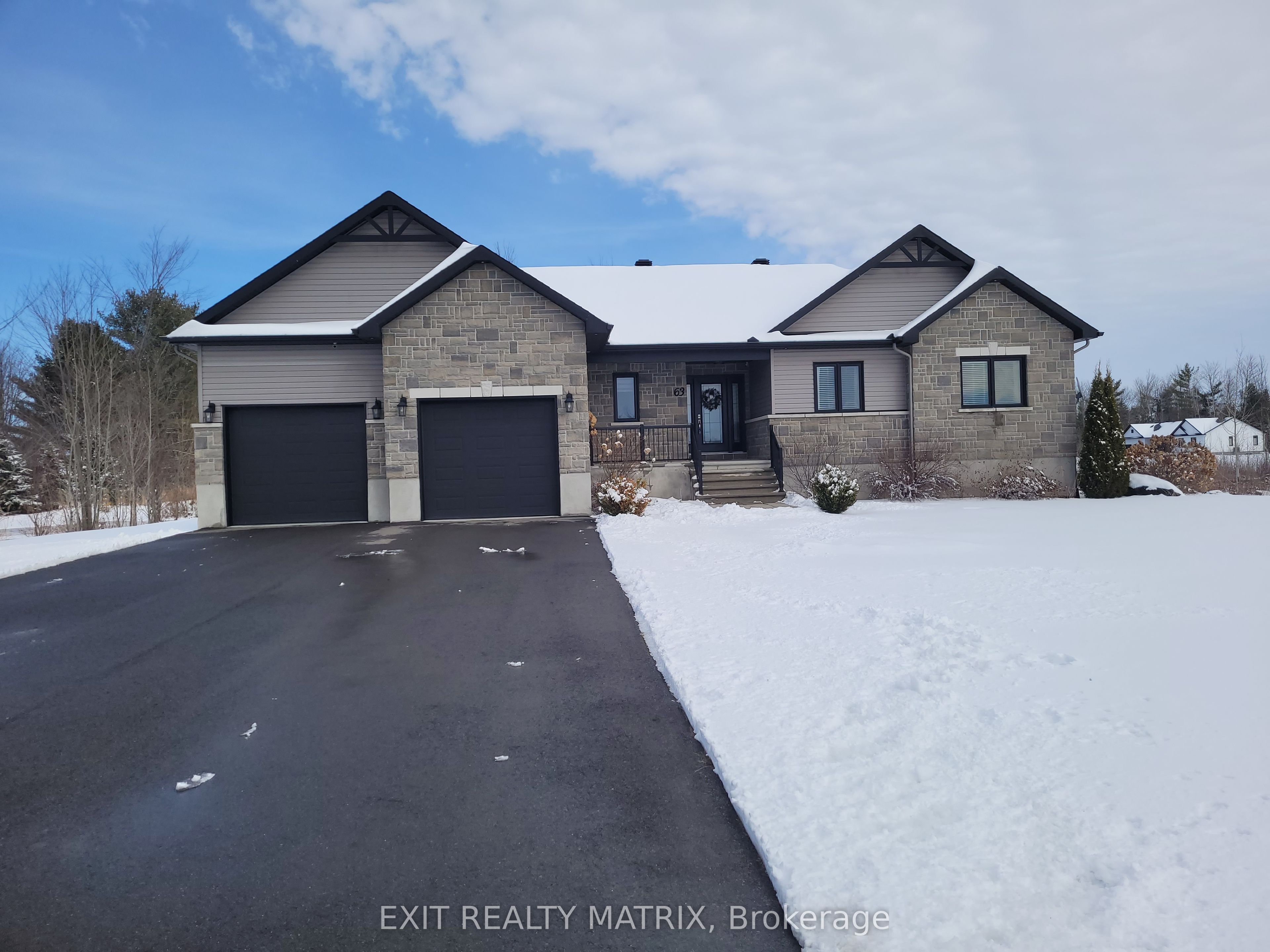 63 Nadine Street Property Photo