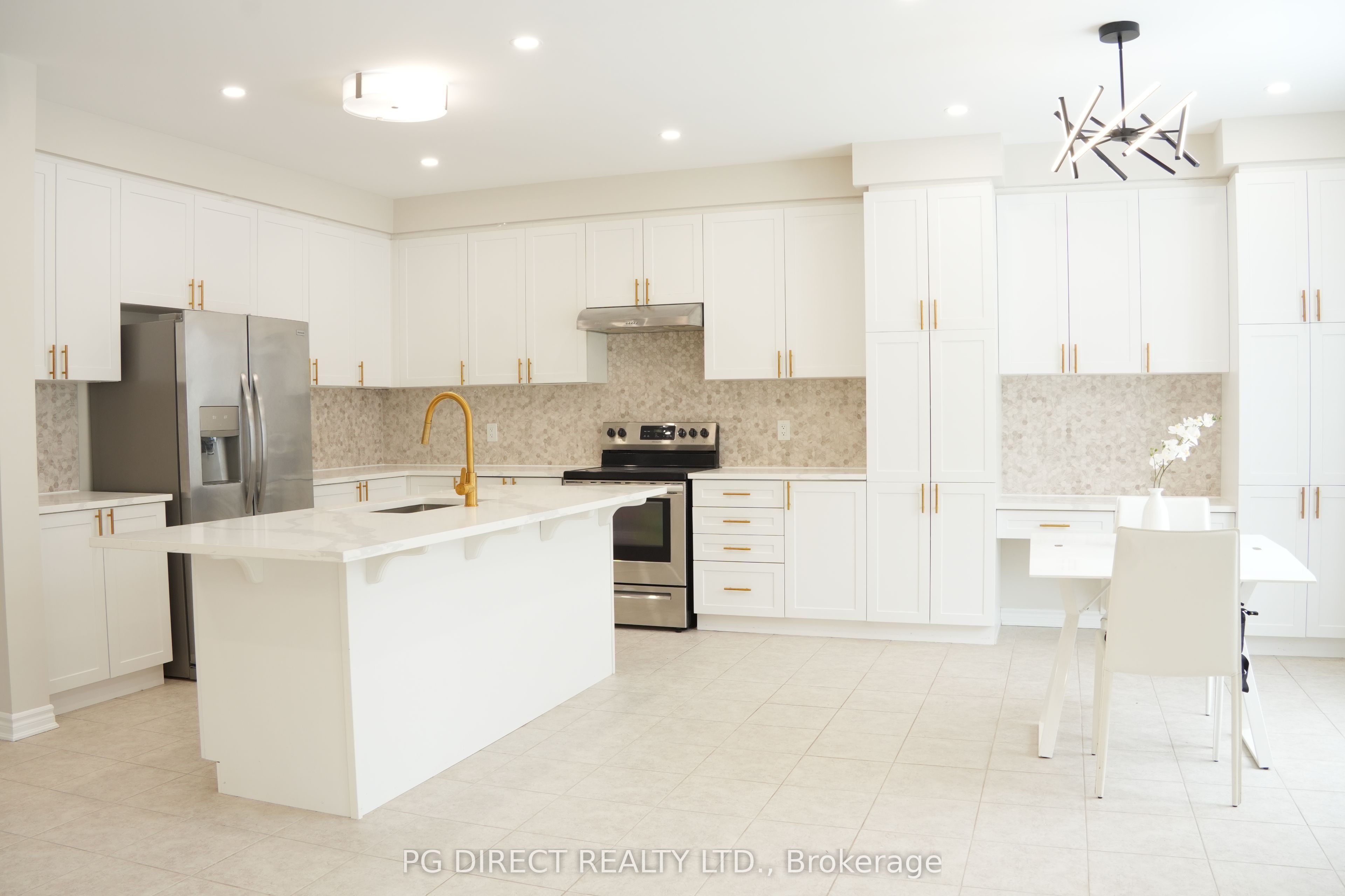 505 Honeylocust Avenue Property Photo 10