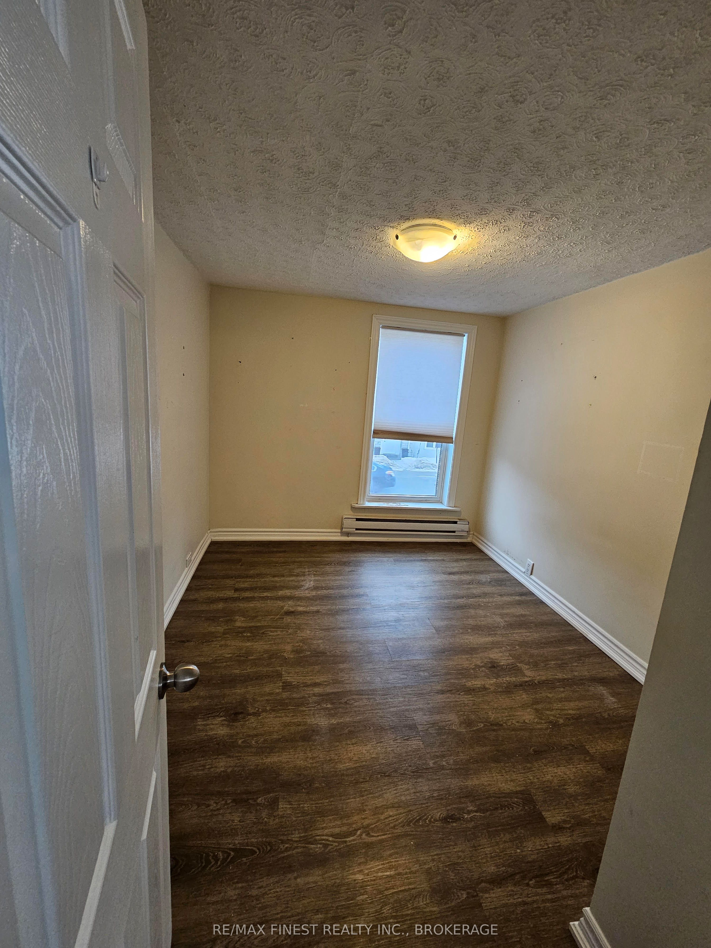 219 Montreal Street Property Photo 32