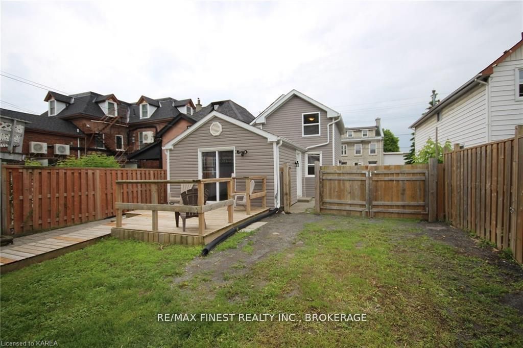 219 Montreal Street Property Photo 36