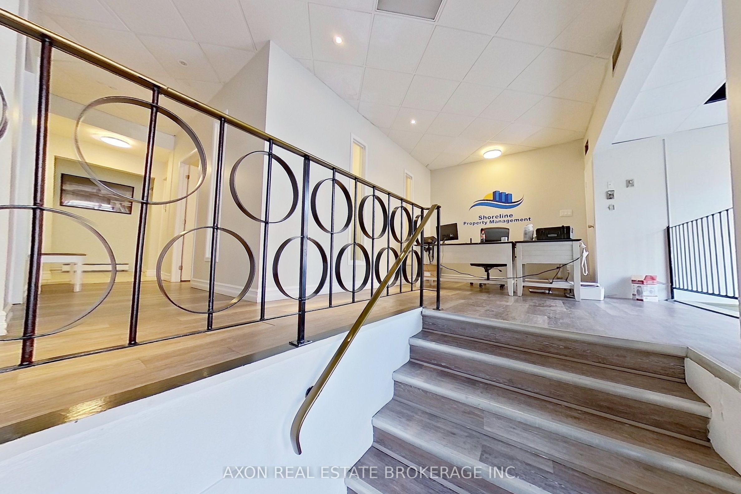 15 Montreal St Property Photo 5