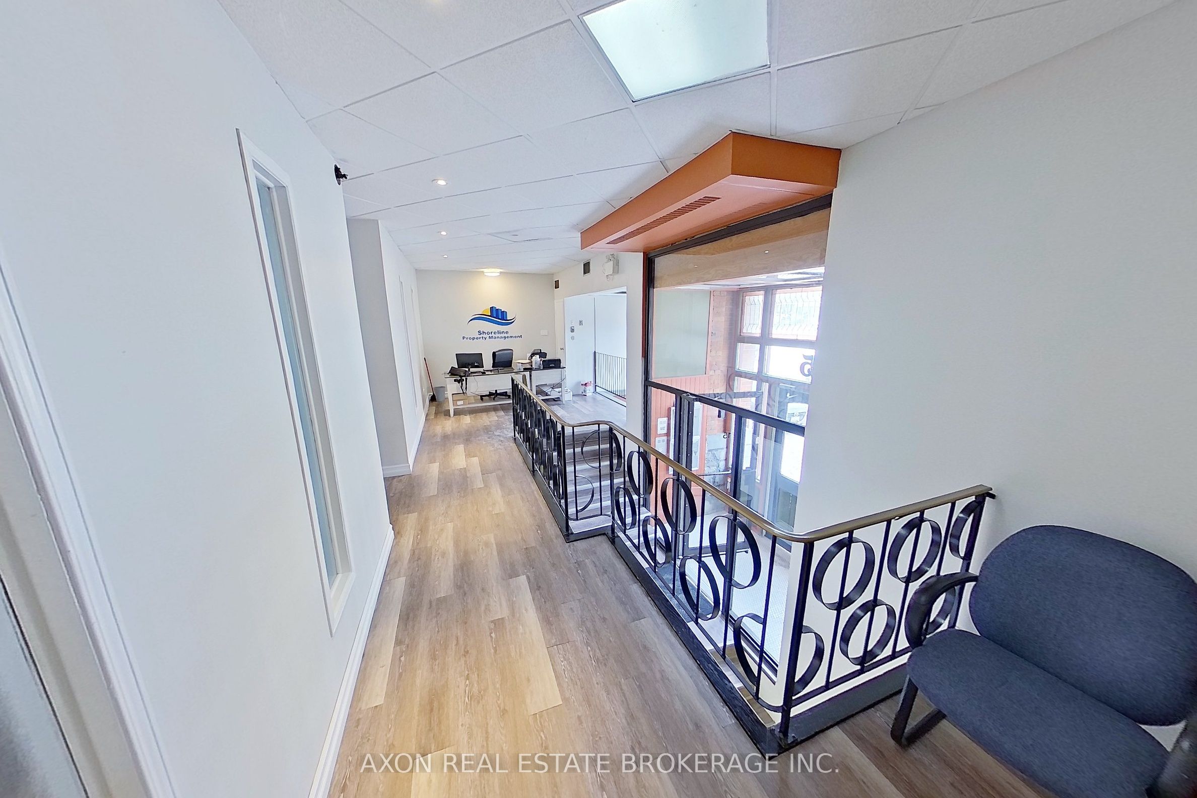 15 Montreal St Property Photo 9