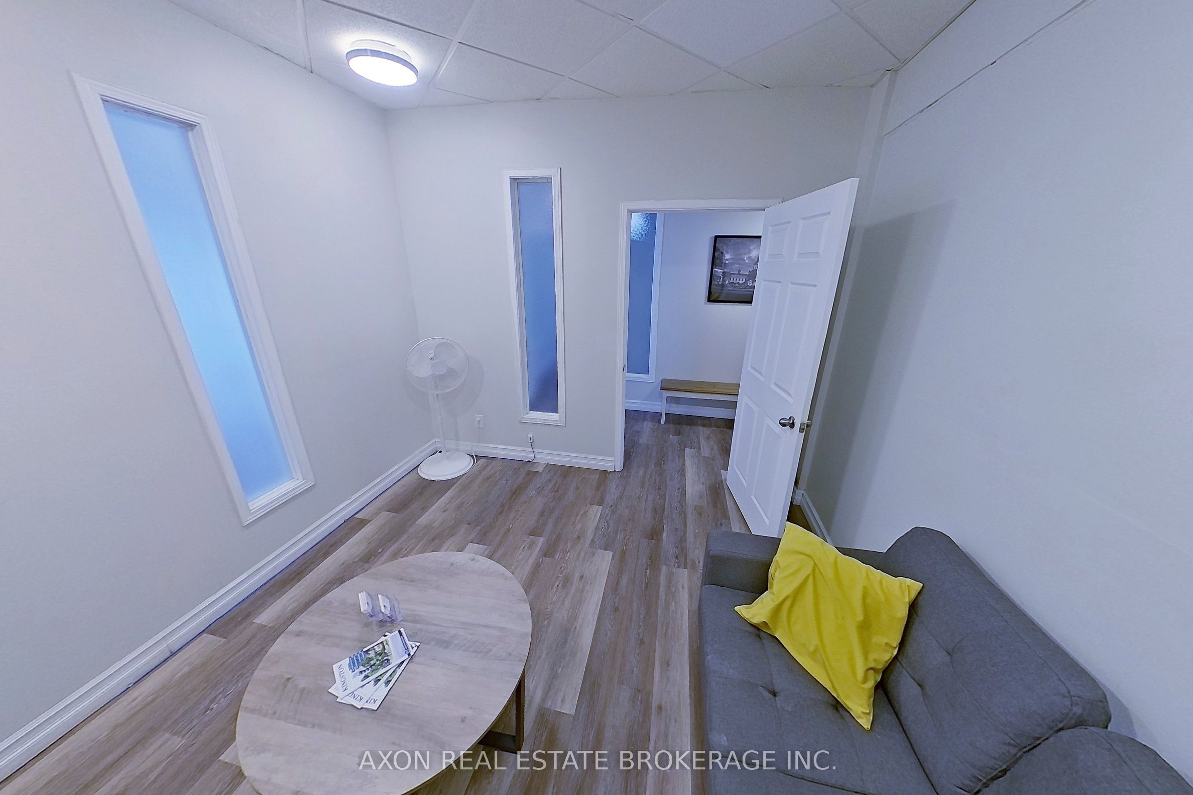 15 Montreal St Property Photo 12