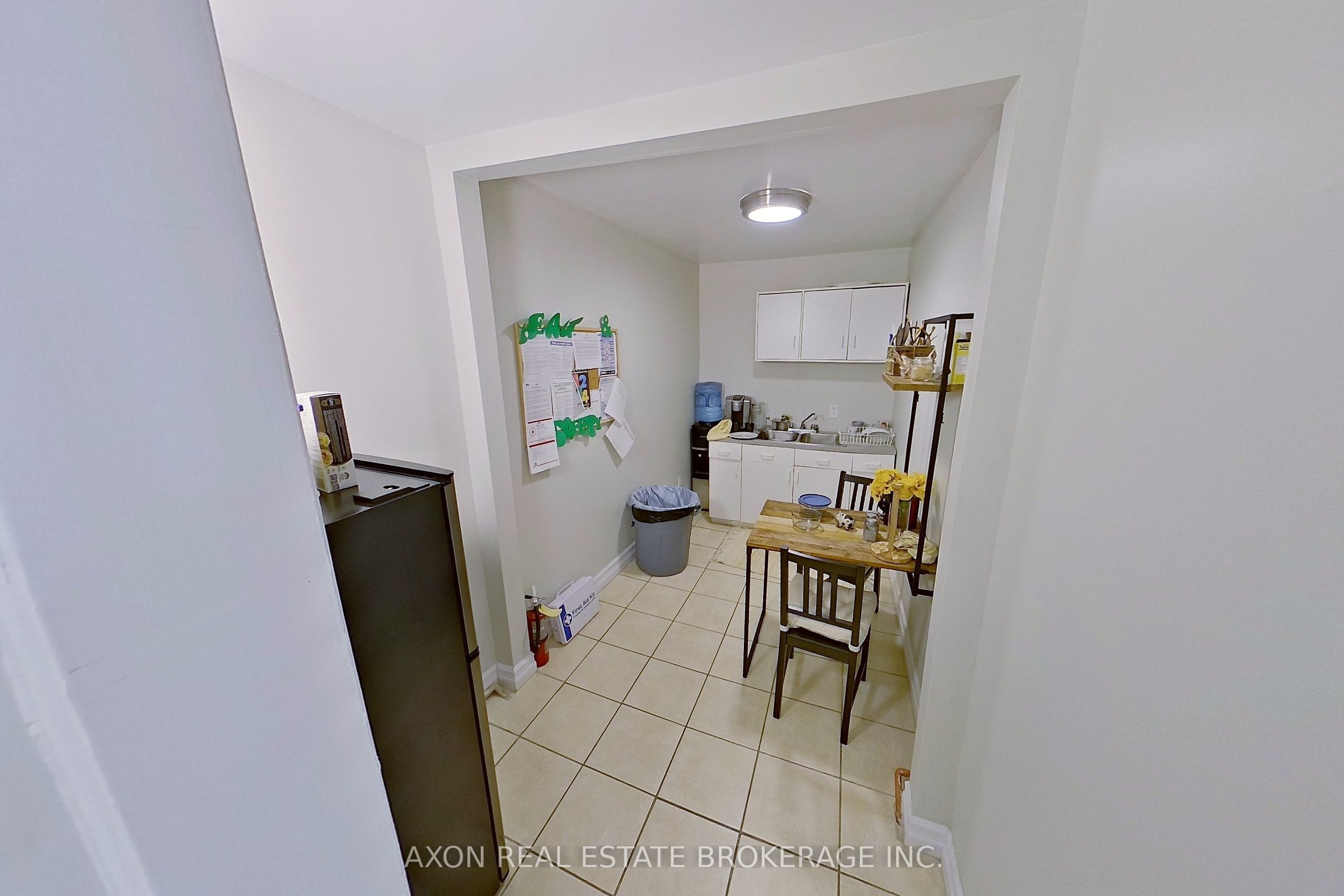 15 Montreal St Property Photo 15