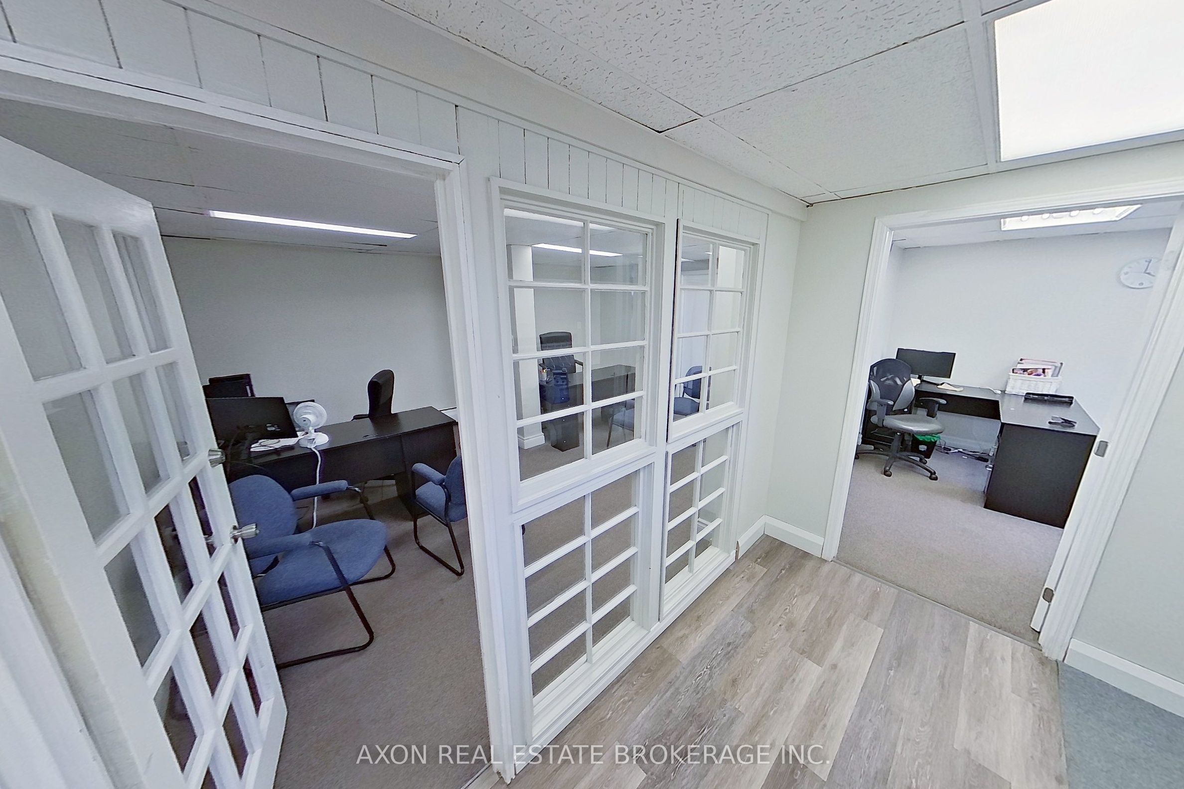 15 Montreal St Property Photo 18