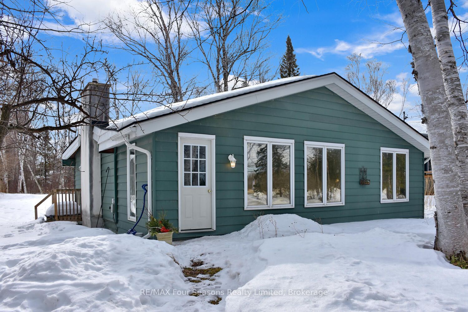209864 Highway 26 Property Photo 1