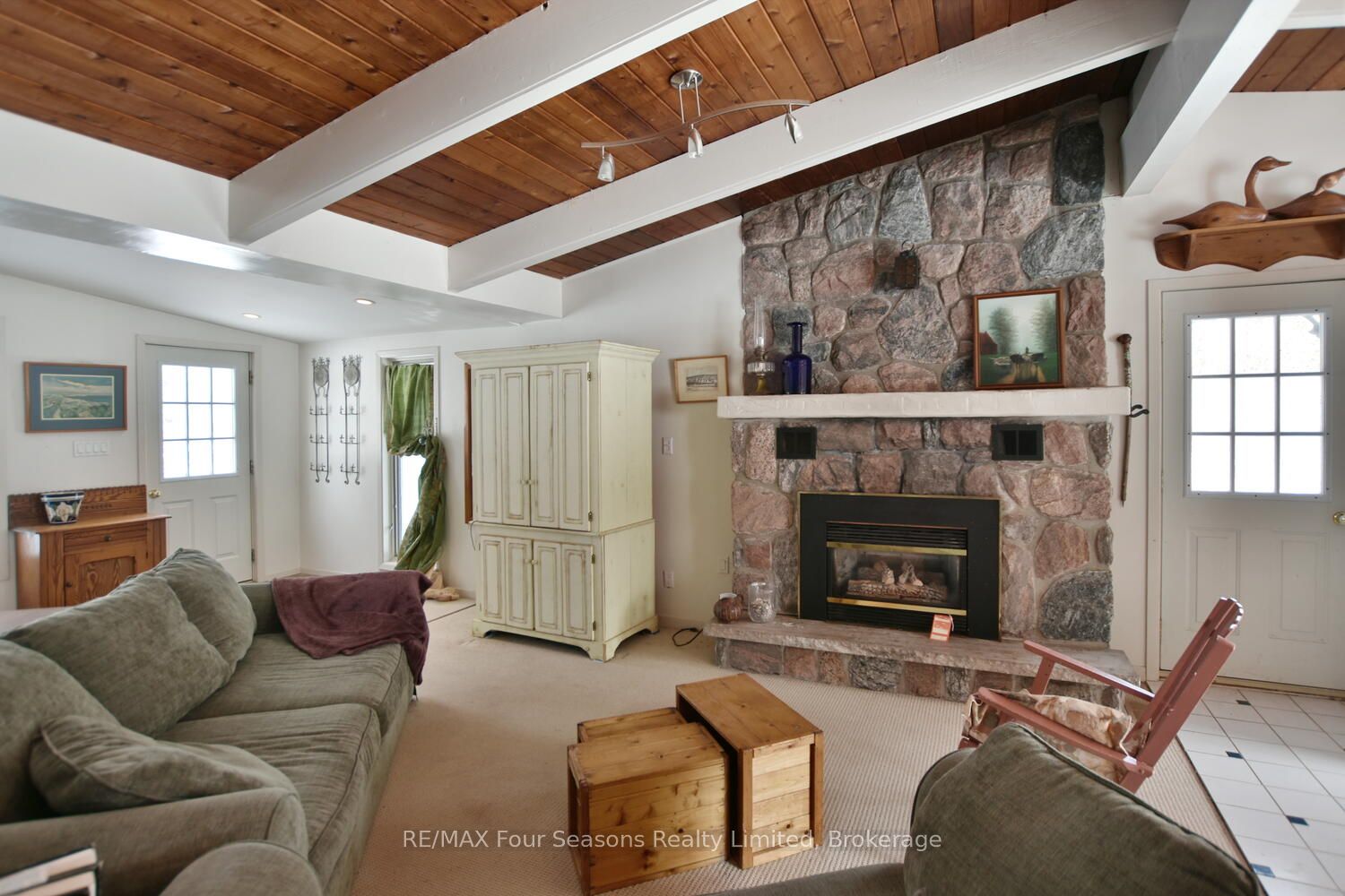 209864 Highway 26 Property Photo 4