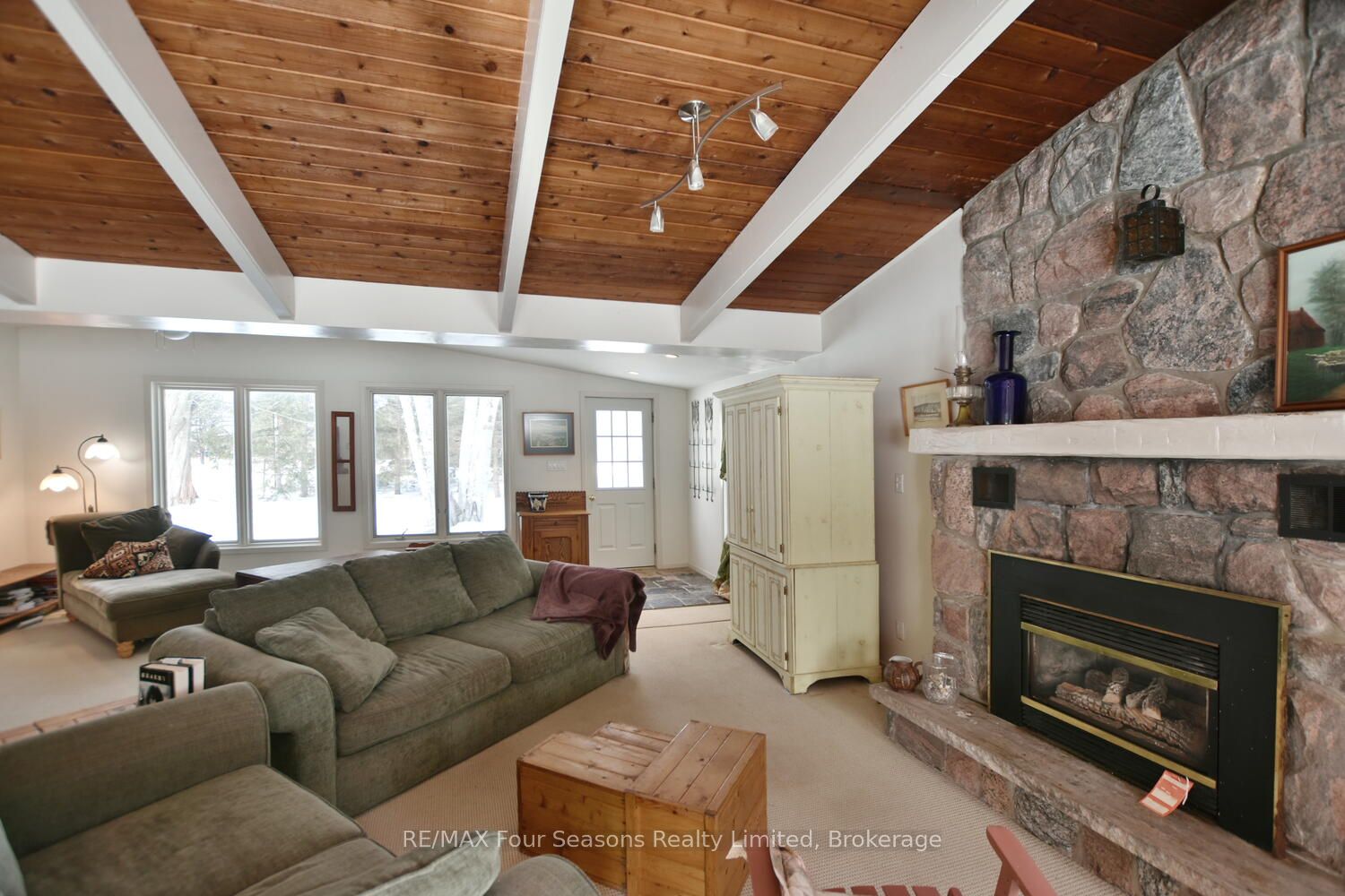 209864 Highway 26 Property Photo 8