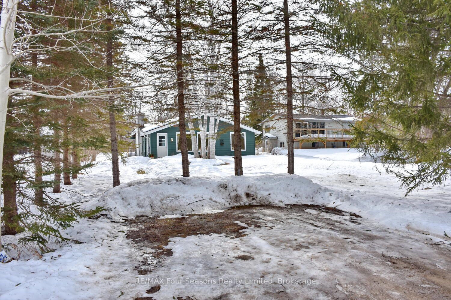 209864 Highway 26 Property Photo 32