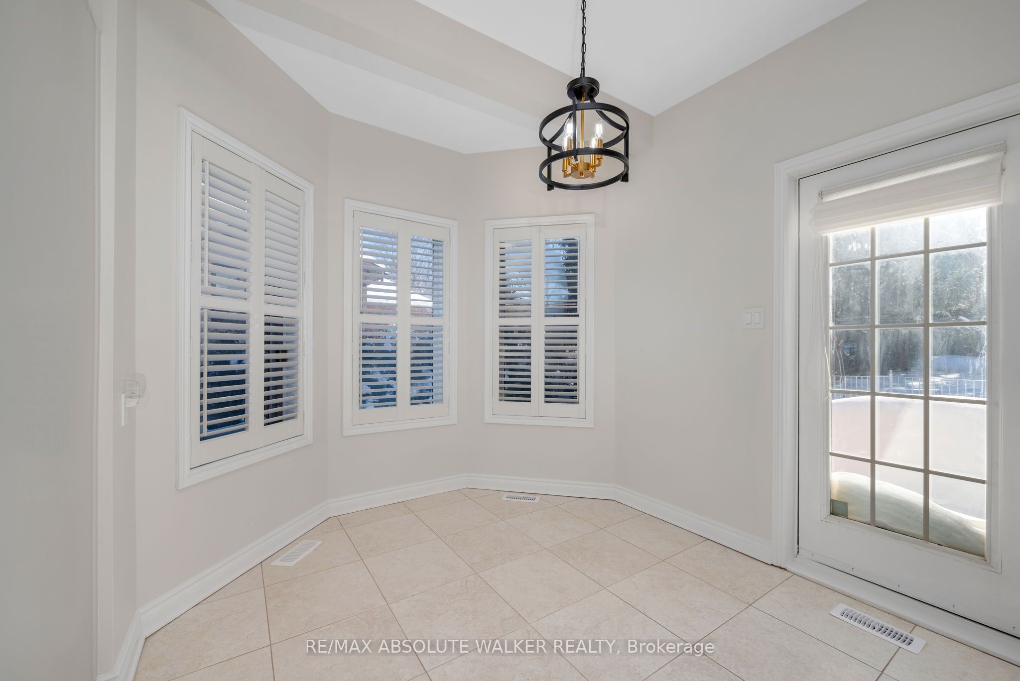 1072 Bravar Drive Property Photo 14