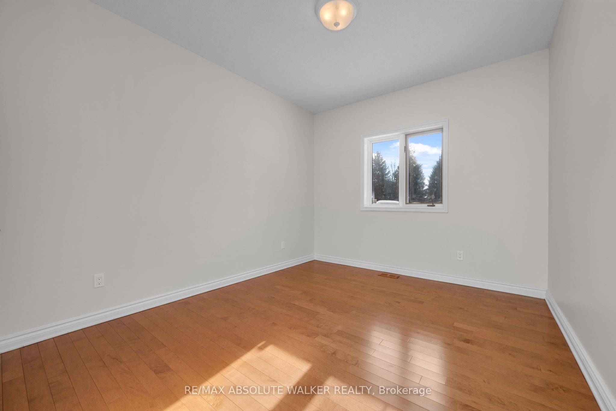 1072 Bravar Drive Property Photo 29