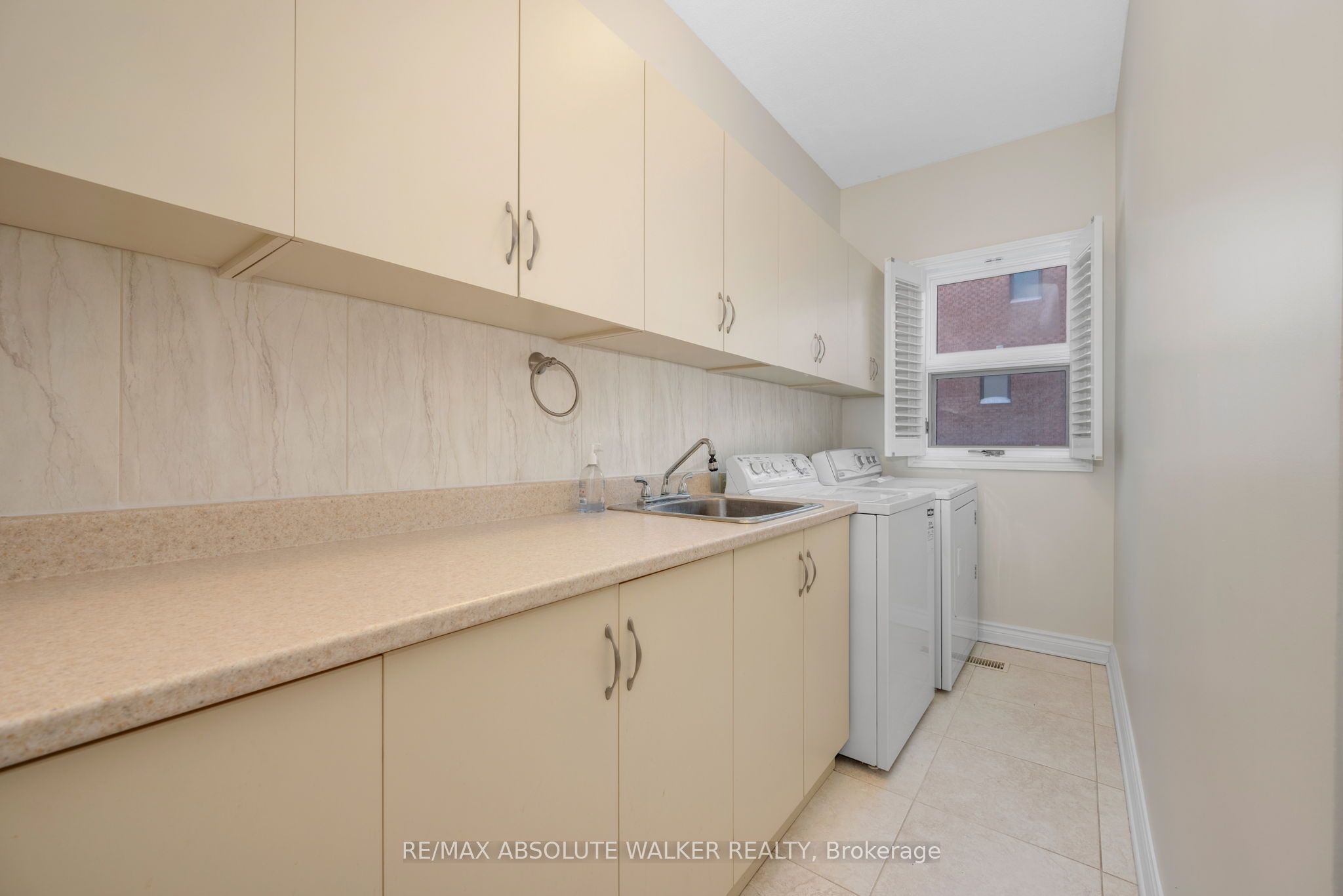 1072 Bravar Drive Property Photo 33