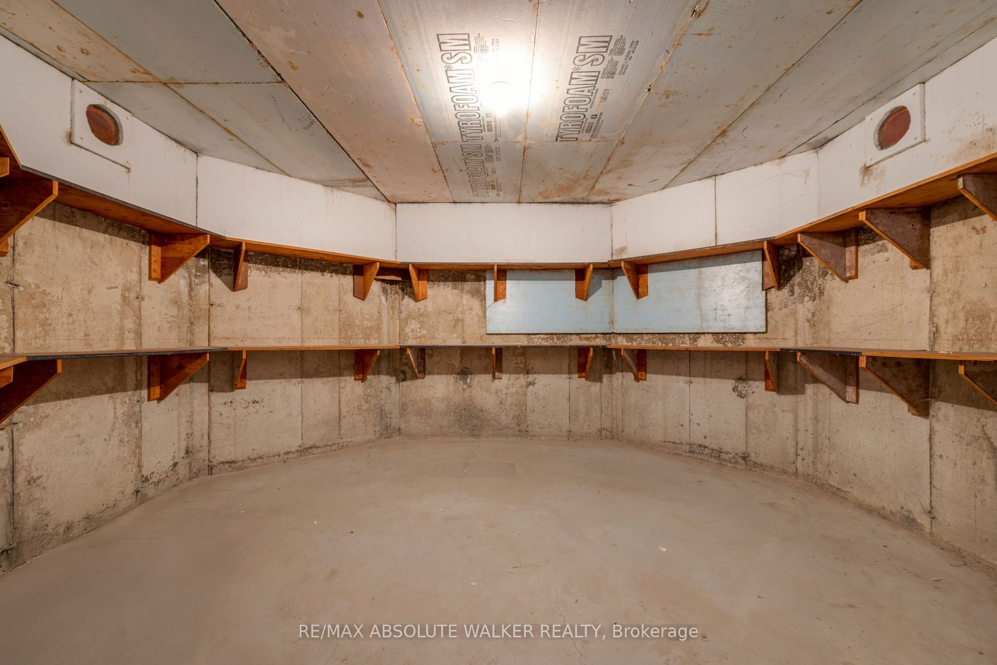 1072 Bravar Drive Property Photo 37