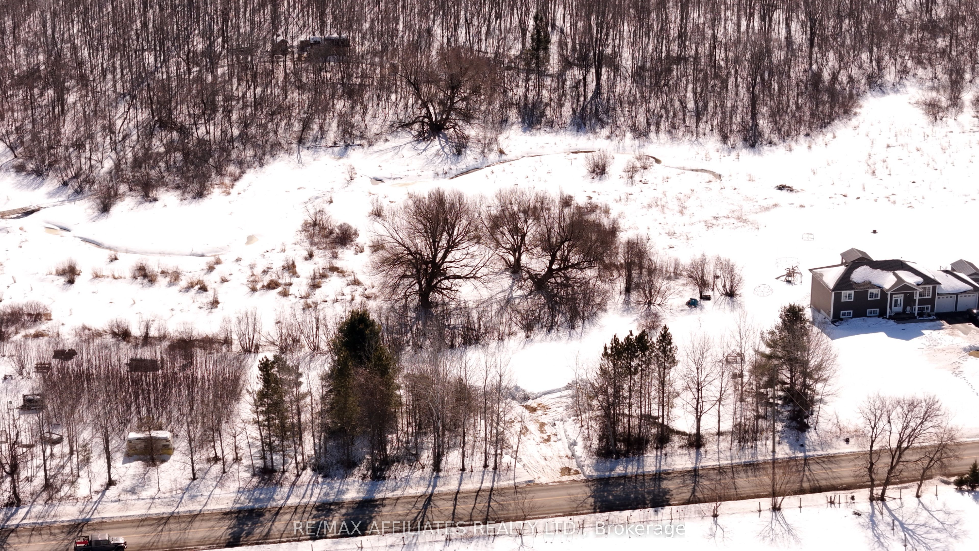 1403 Pittston Road Property Photo 2