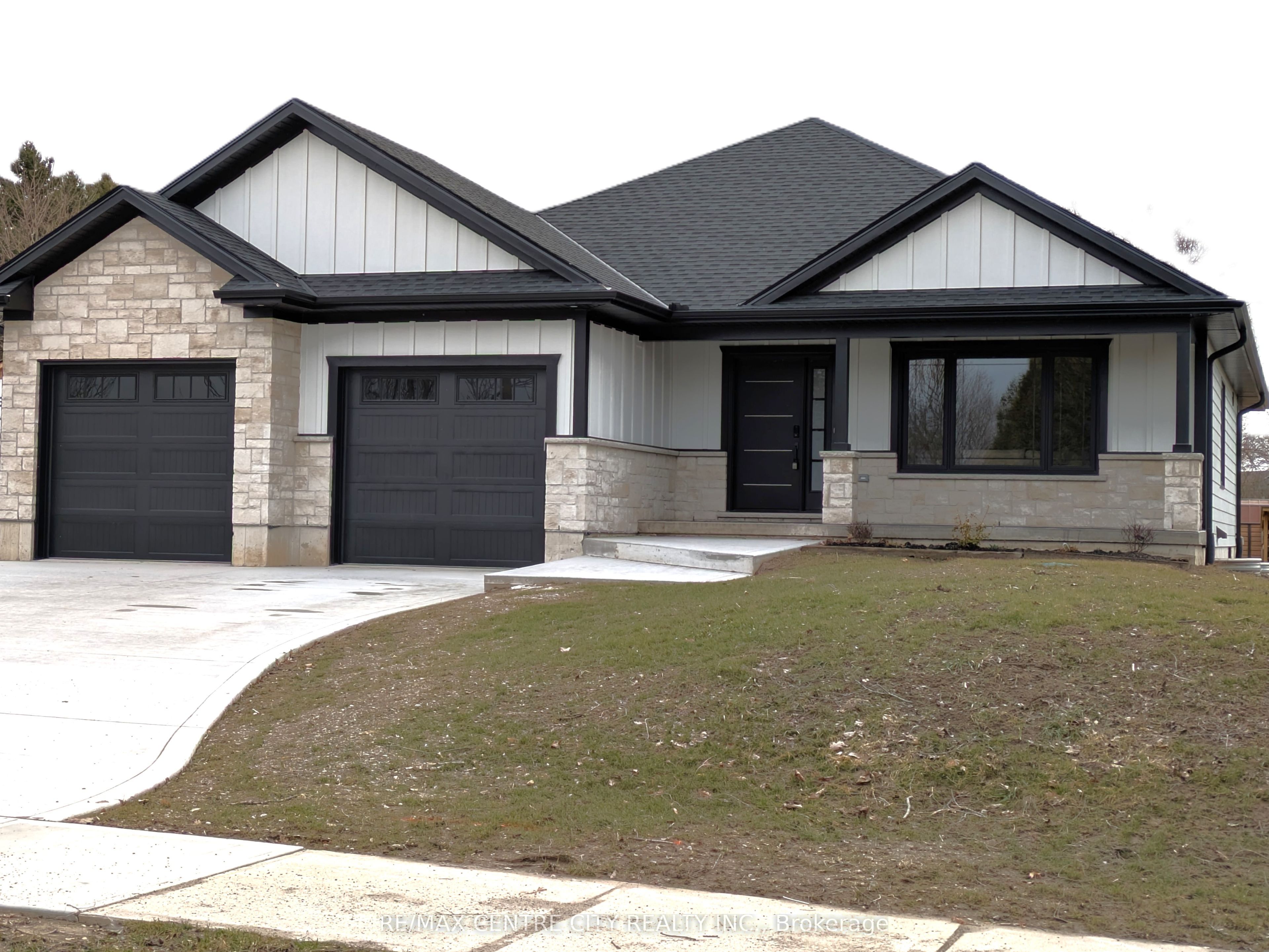 53865 Church Street Property Photo