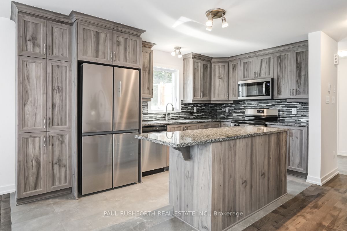 81 Darquise Street Property Photo 10