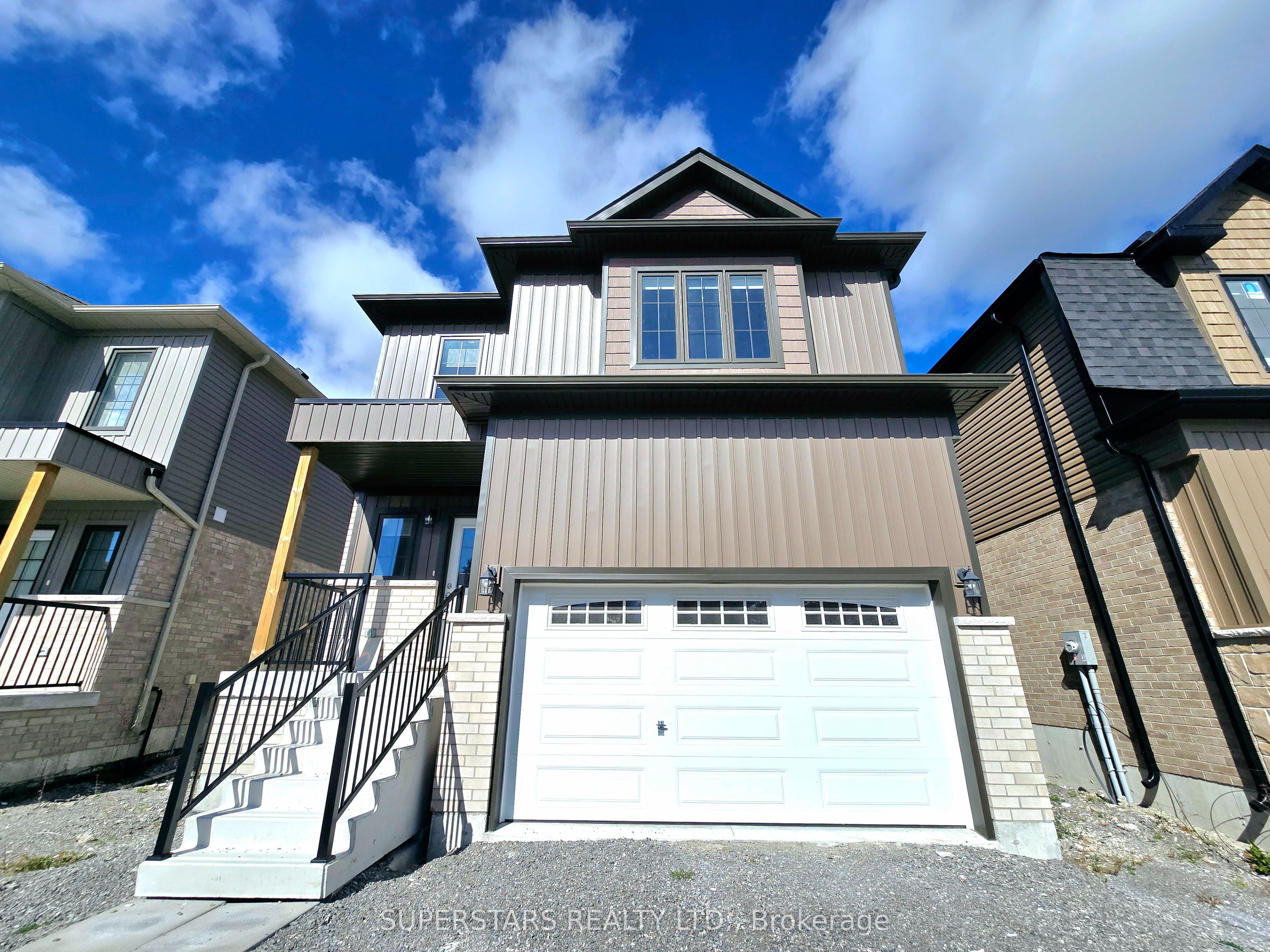 18 Hillcroft Way Property Photo