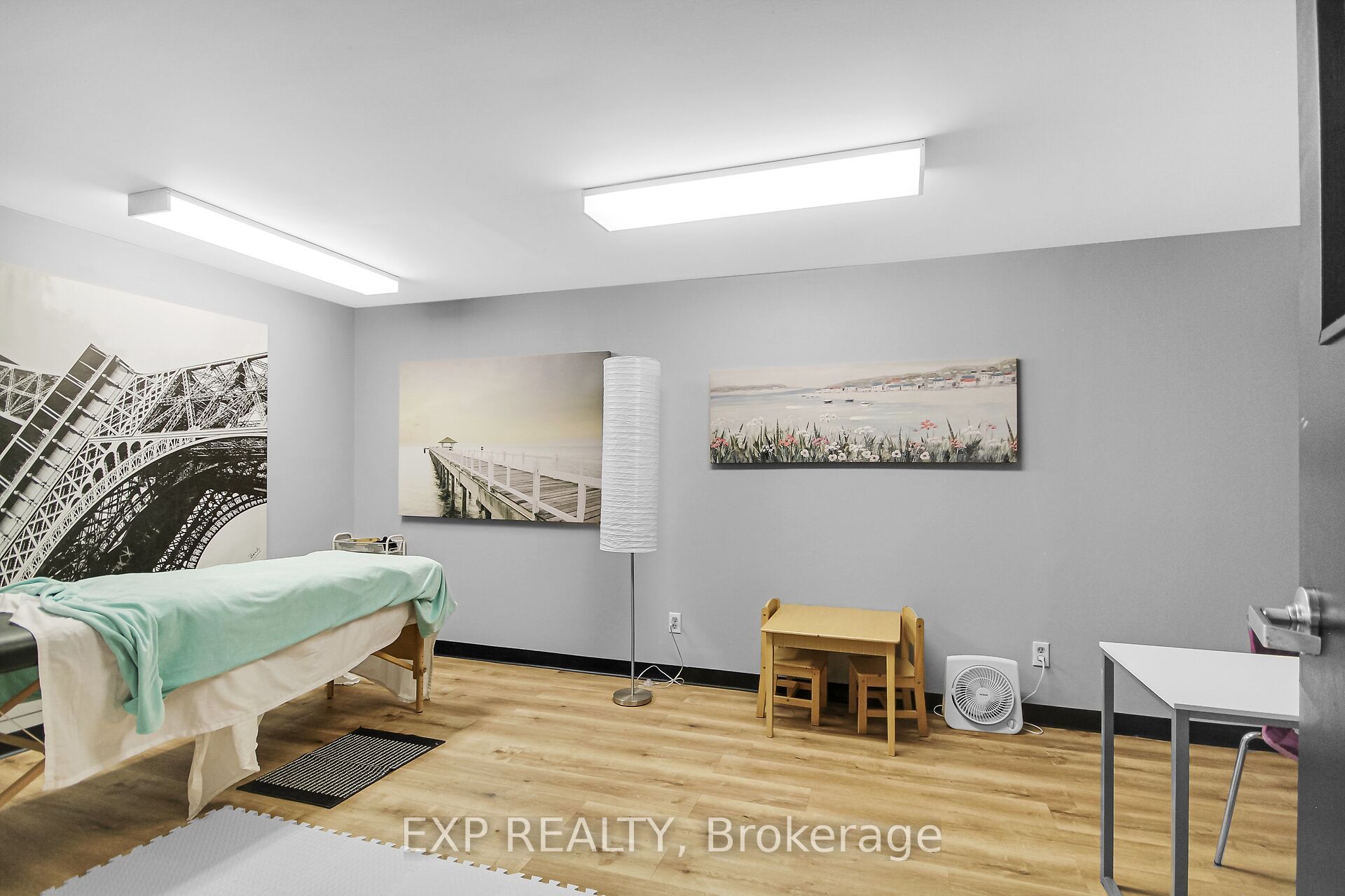 12 Maple Avenue Property Photo 15